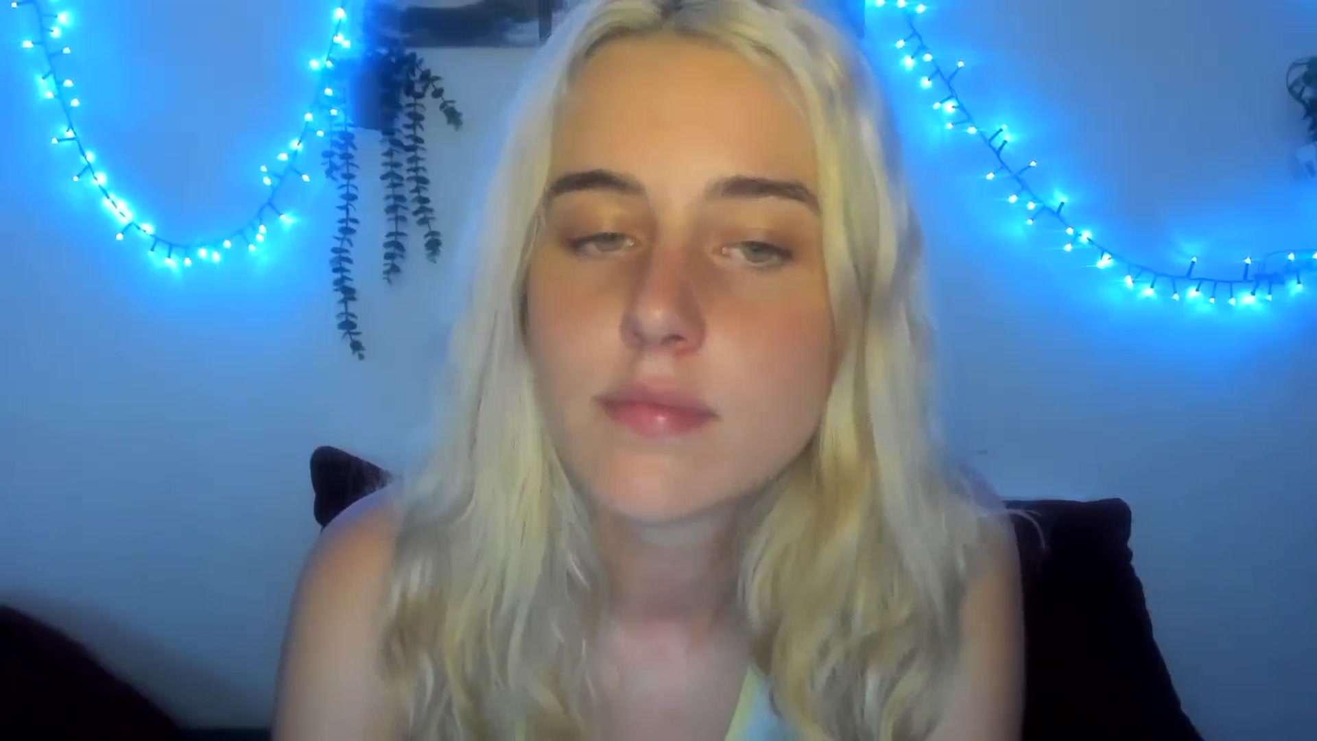 Gallery image thumbnail from AliceKatz's myfreecams stream on, 07/25/2023, 17:43 image 3 of 20