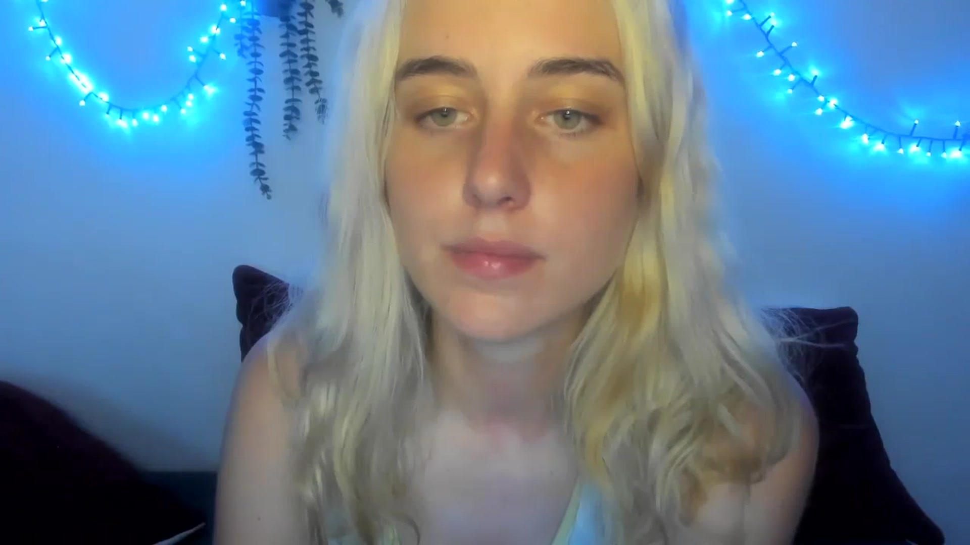 Gallery image thumbnail from AliceKatz's myfreecams stream on, 07/25/2023, 17:43 image 9 of 20