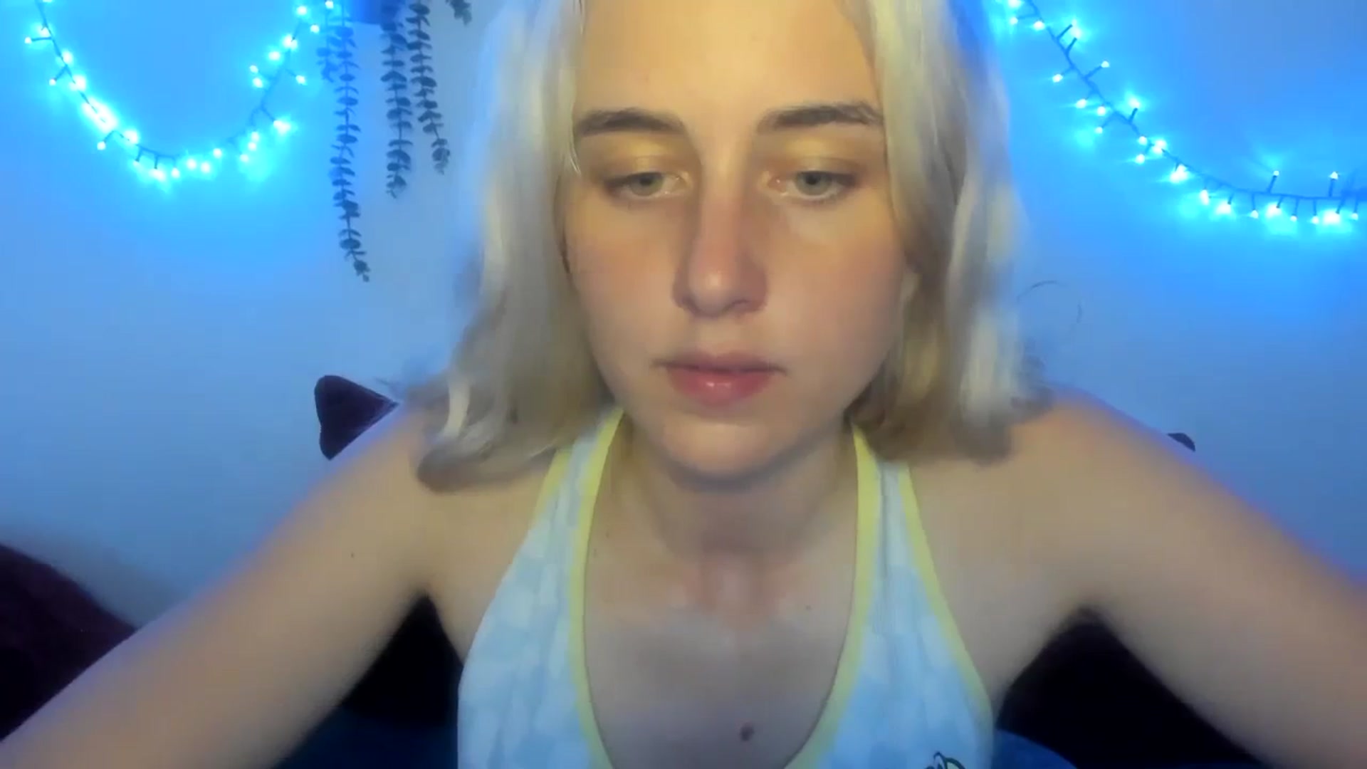 Gallery image thumbnail from AliceKatz's myfreecams stream on, 07/25/2023, 17:43 image 12 of 20