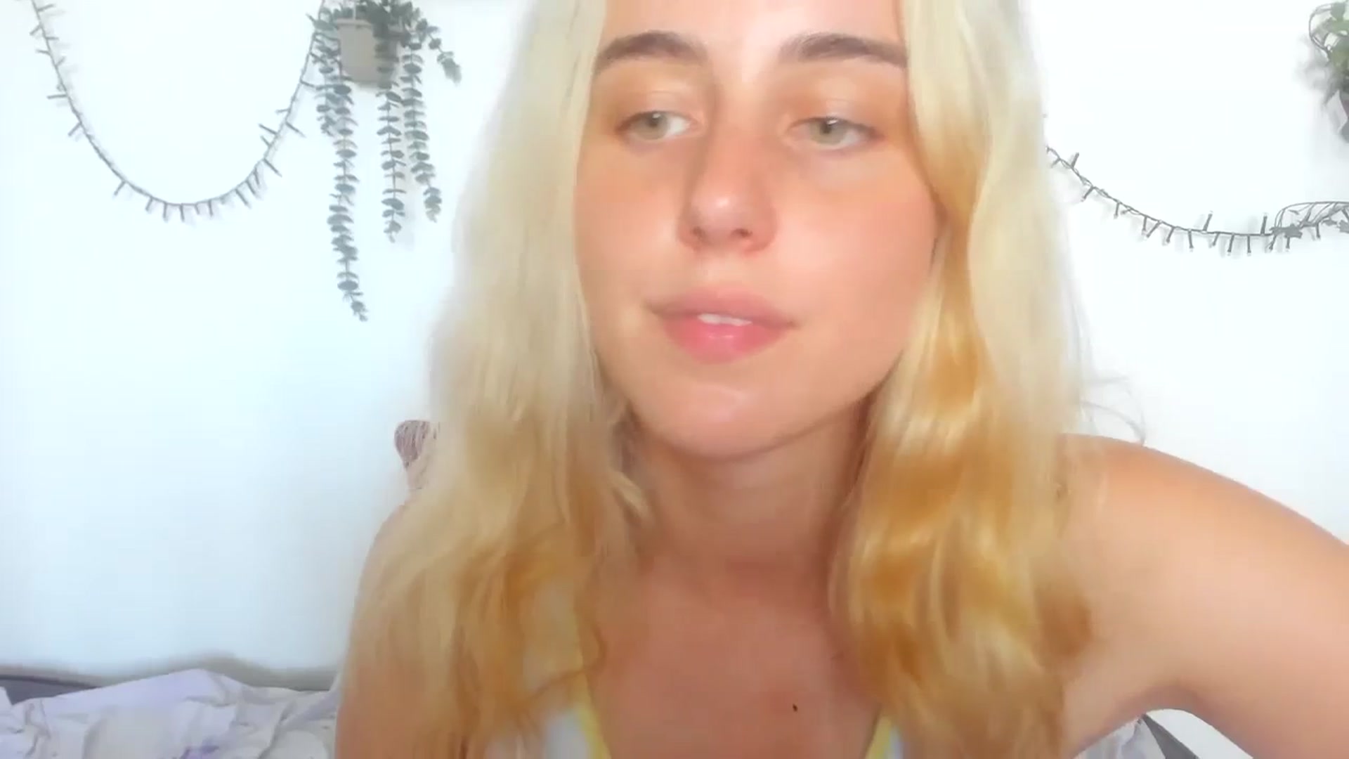 Gallery image thumbnail from AliceKatz's myfreecams stream on, 07/26/2023, 11:33 image 6 of 20