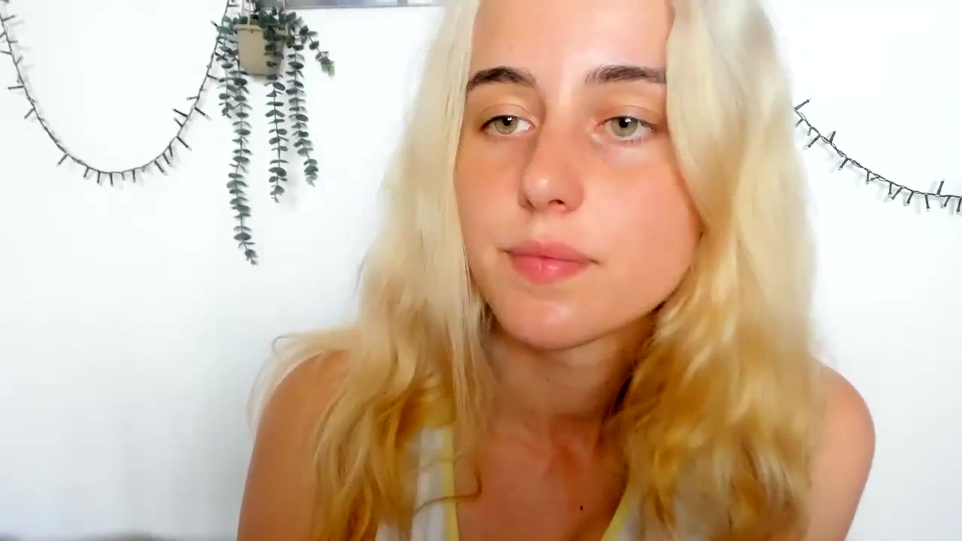 Gallery image thumbnail from AliceKatz's myfreecams stream on, 07/26/2023, 11:33 image 19 of 20