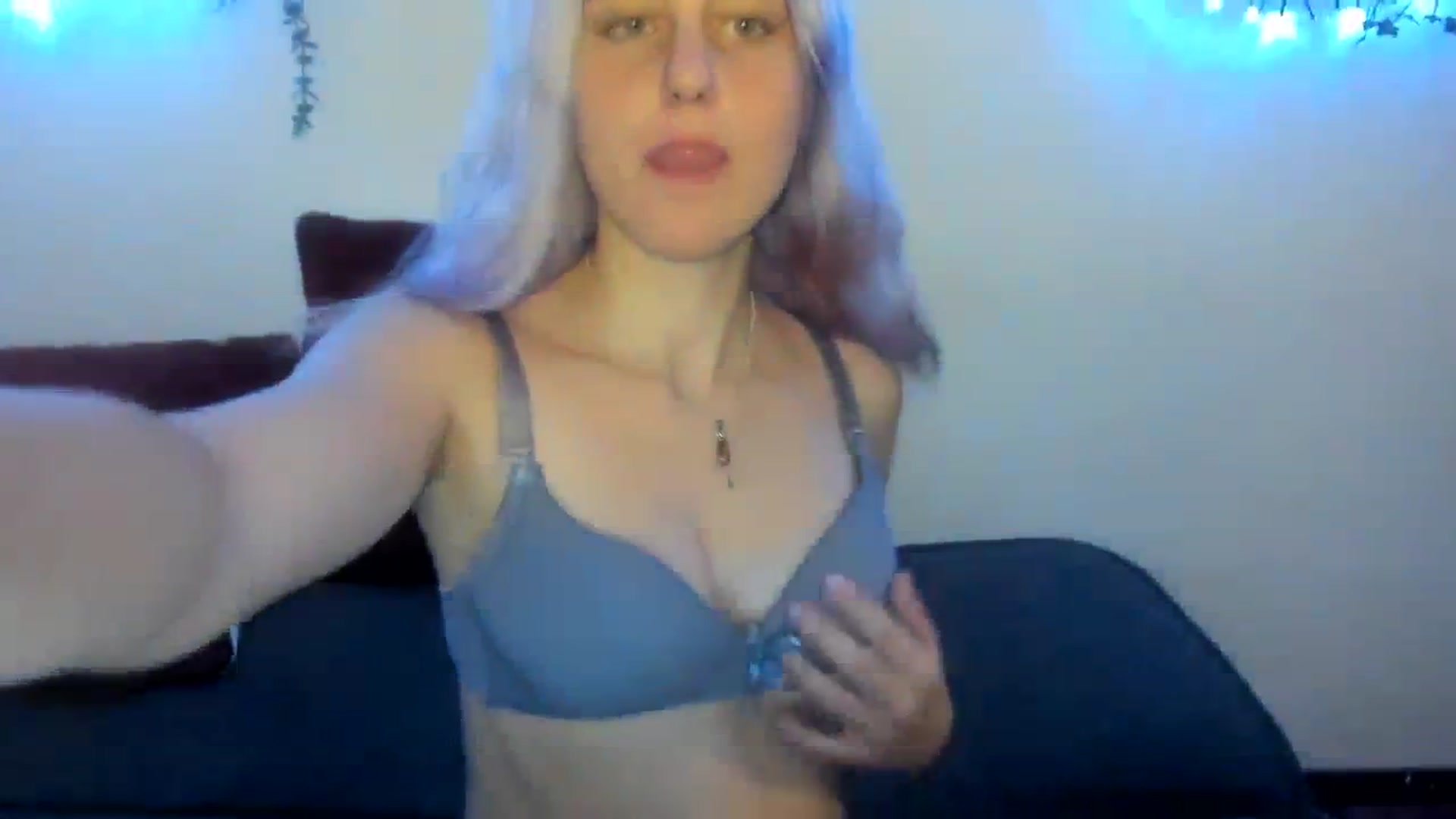 Gallery image thumbnail from AliceKatz's myfreecams stream on, 08/02/2023, 21:59 image 6 of 20