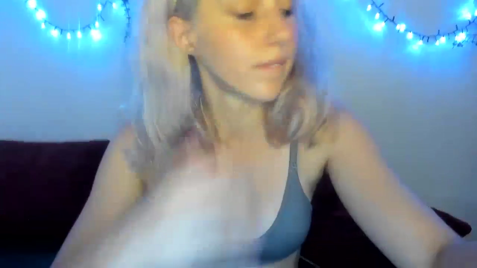 Gallery image thumbnail from AliceKatz's myfreecams stream on, 08/03/2023, 19:00 image 17 of 20