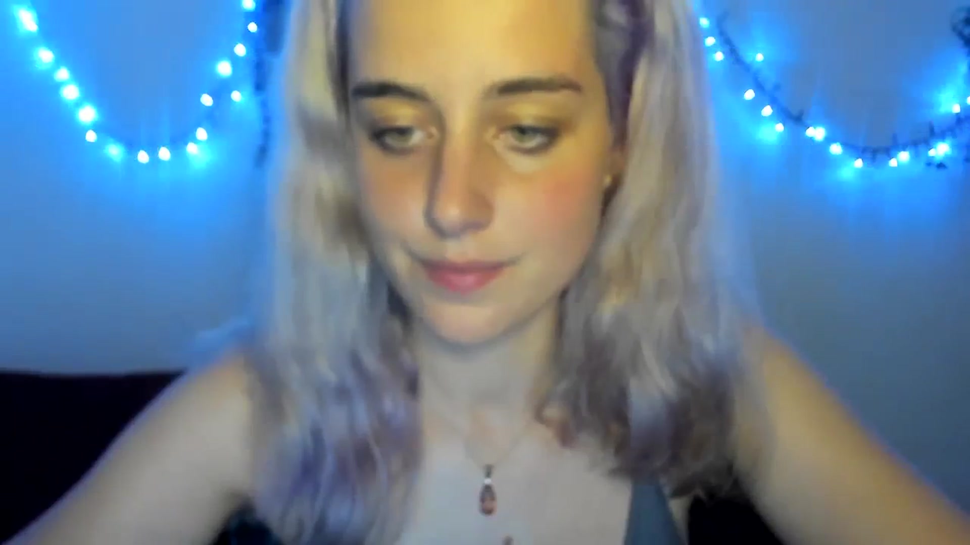 Gallery image thumbnail from AliceKatz's myfreecams stream on, 08/03/2023, 19:00 image 18 of 20