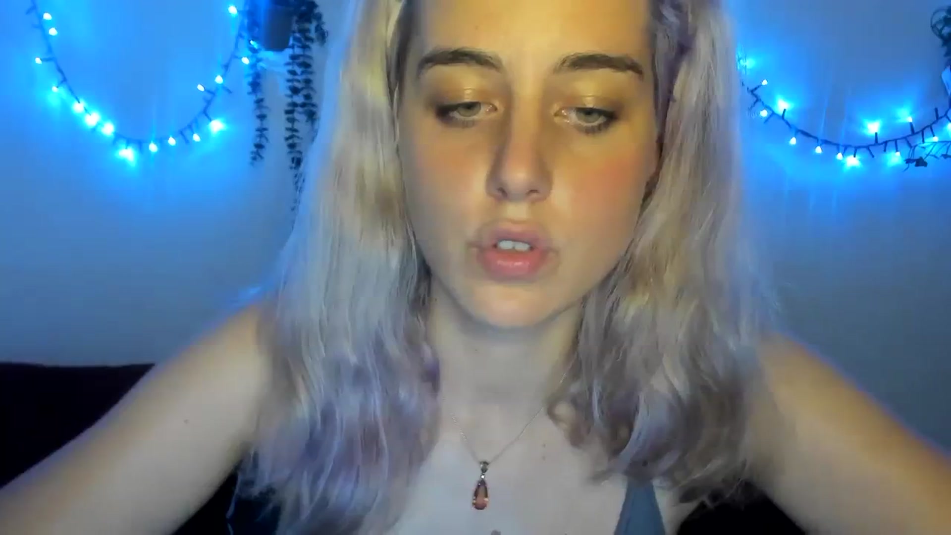 Gallery image thumbnail from AliceKatz's myfreecams stream on, 08/03/2023, 19:00 image 19 of 20