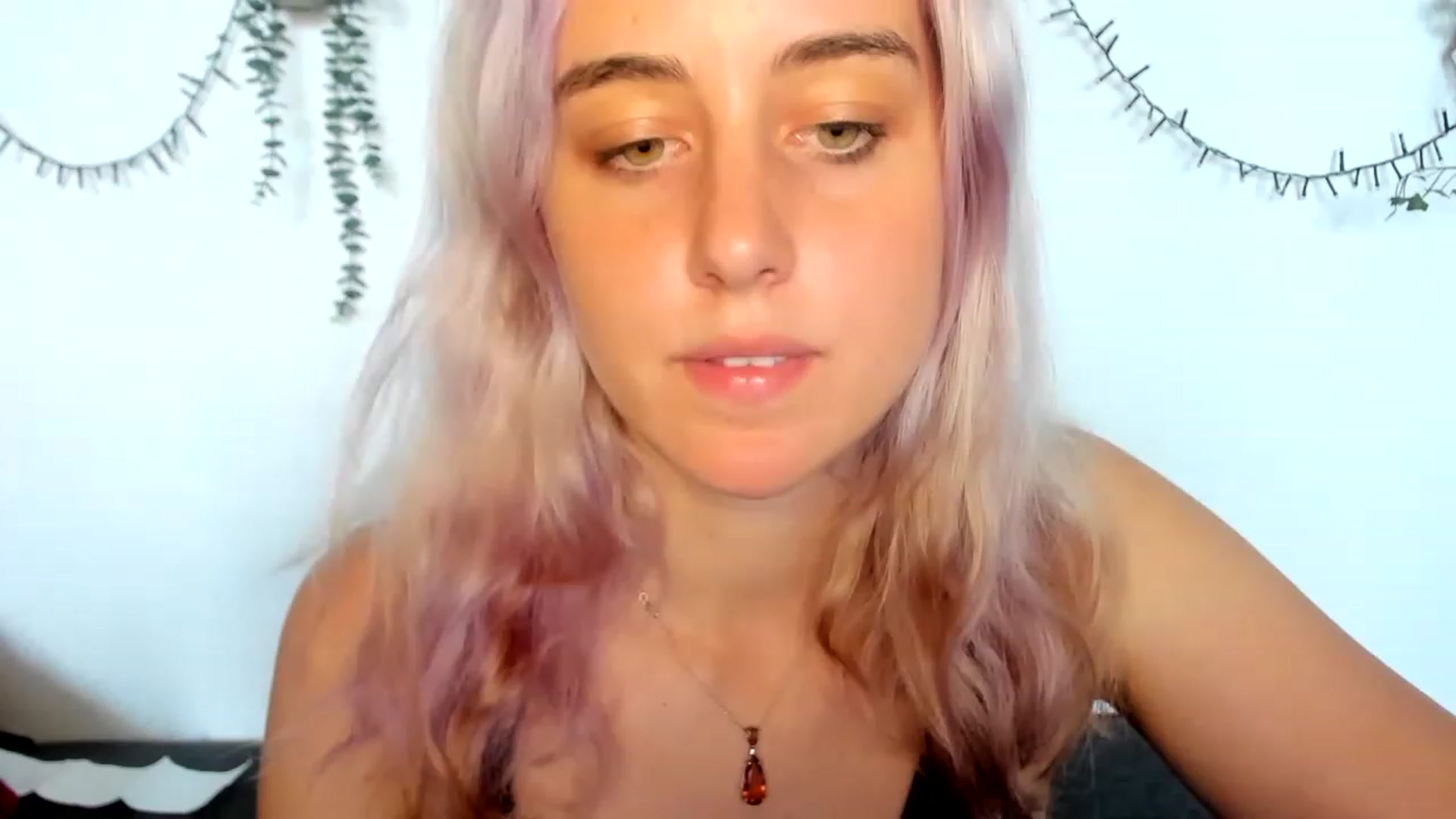 Gallery image thumbnail from AliceKatz's myfreecams stream on, 08/04/2023, 12:40 image 19 of 20