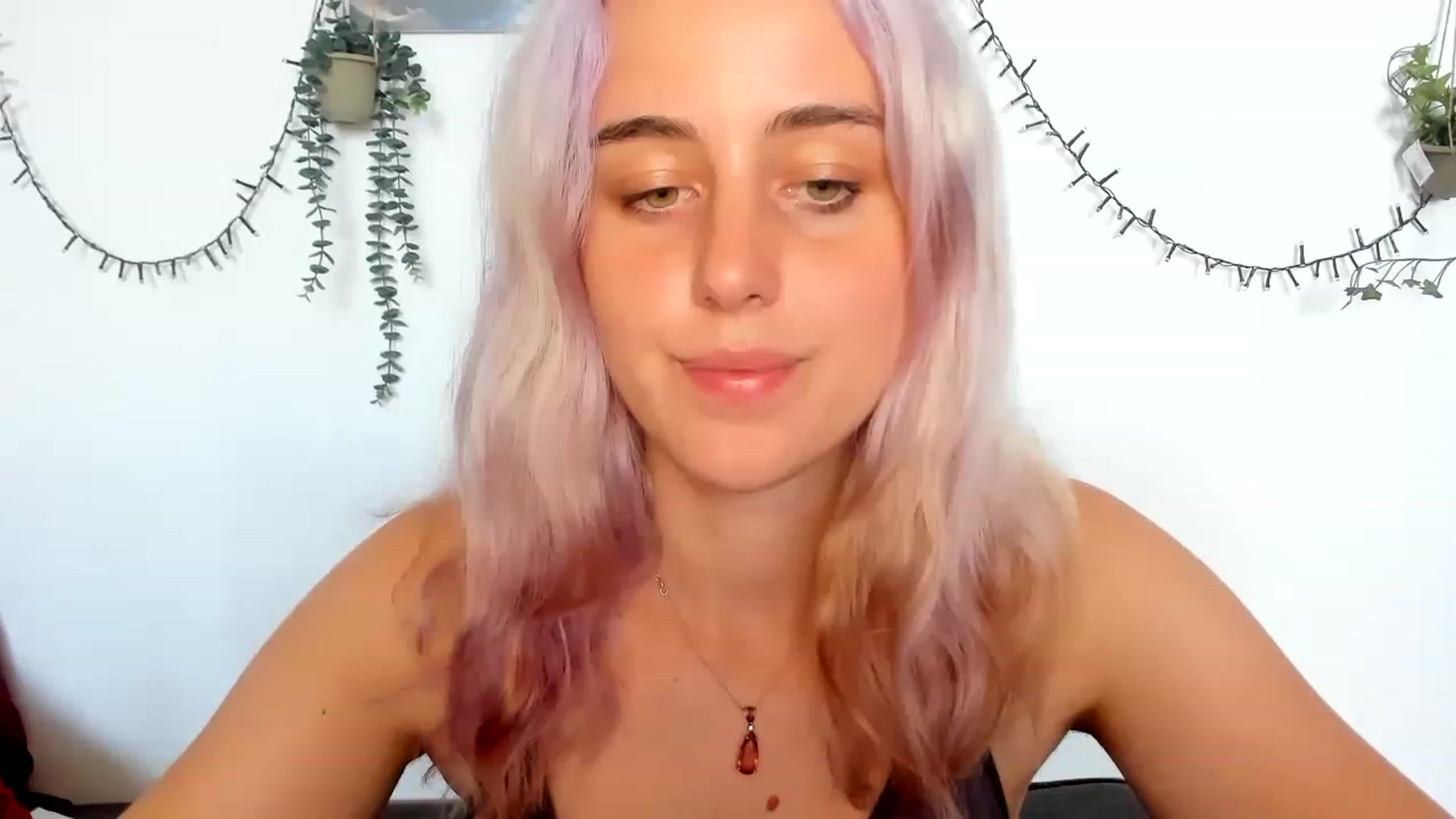 Gallery image thumbnail from AliceKatz's myfreecams stream on, 08/04/2023, 12:40 image 2 of 20