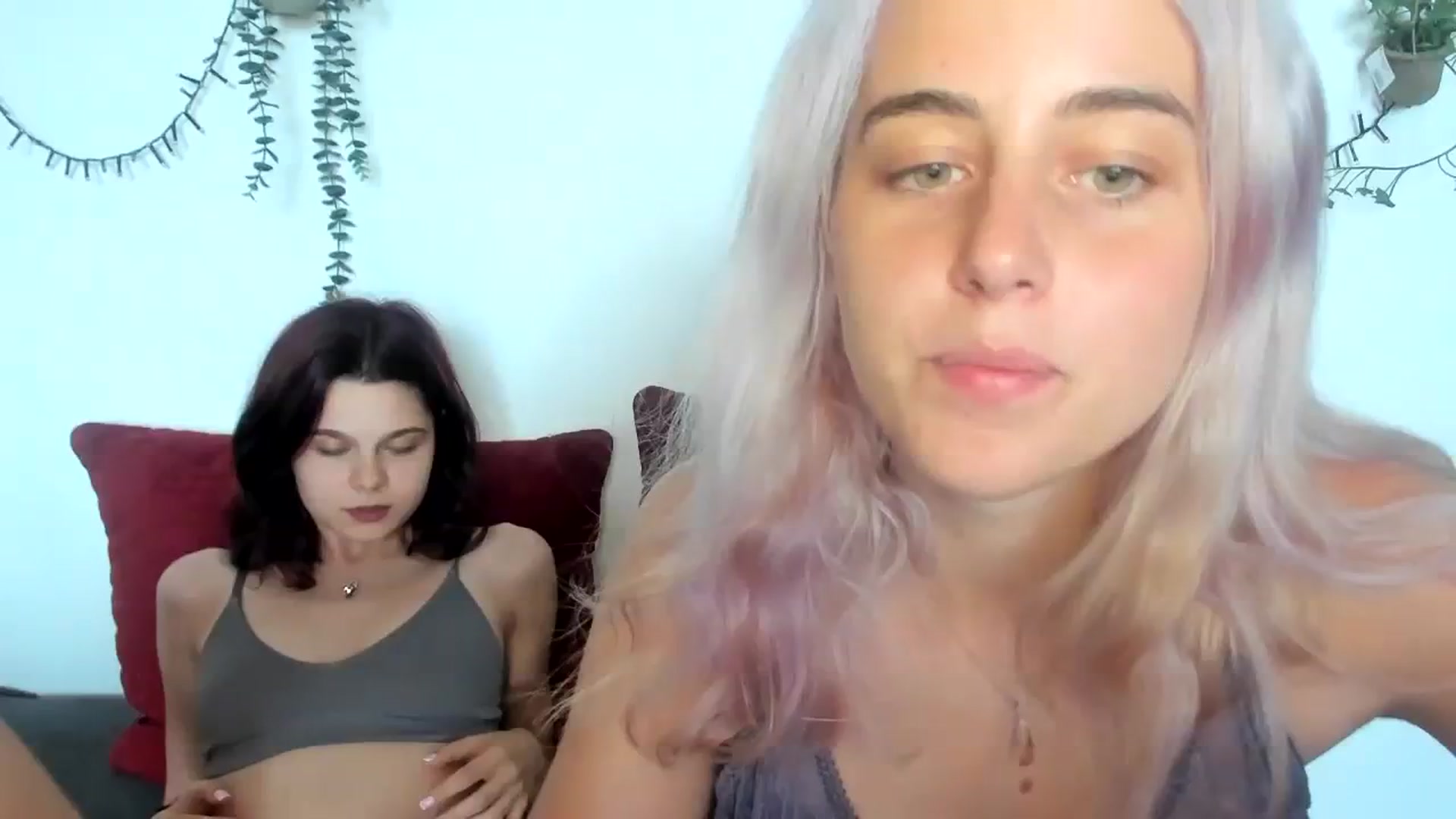 Gallery image thumbnail from AliceKatz's myfreecams stream on, 08/06/2023, 15:02 image 6 of 20