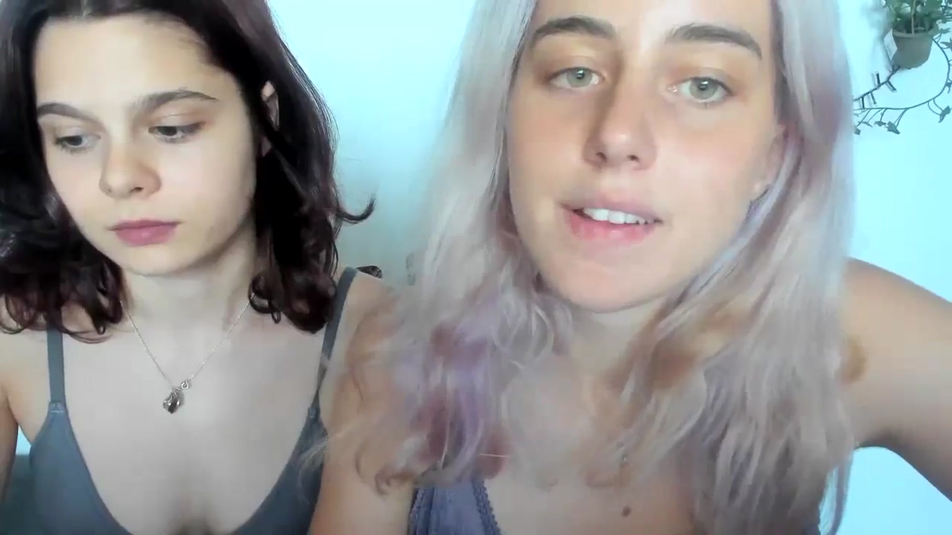 Gallery image thumbnail from AliceKatz's myfreecams stream on, 08/06/2023, 15:02 image 2 of 20