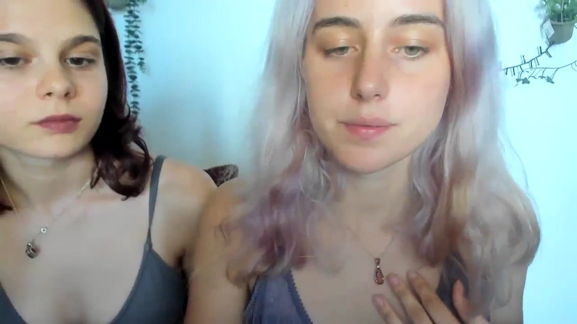 Gallery image thumbnail from AliceKatz's myfreecams stream on, 08/06/2023, 15:02 image 9 of 20