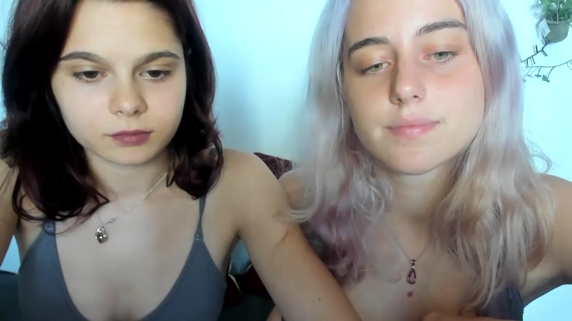 Gallery image thumbnail from AliceKatz's myfreecams stream on, 08/06/2023, 15:02 image 10 of 20