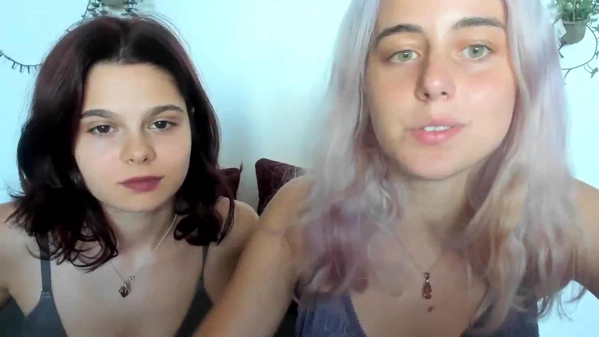 Gallery image thumbnail from AliceKatz's myfreecams stream on, 08/06/2023, 15:02 image 4 of 20