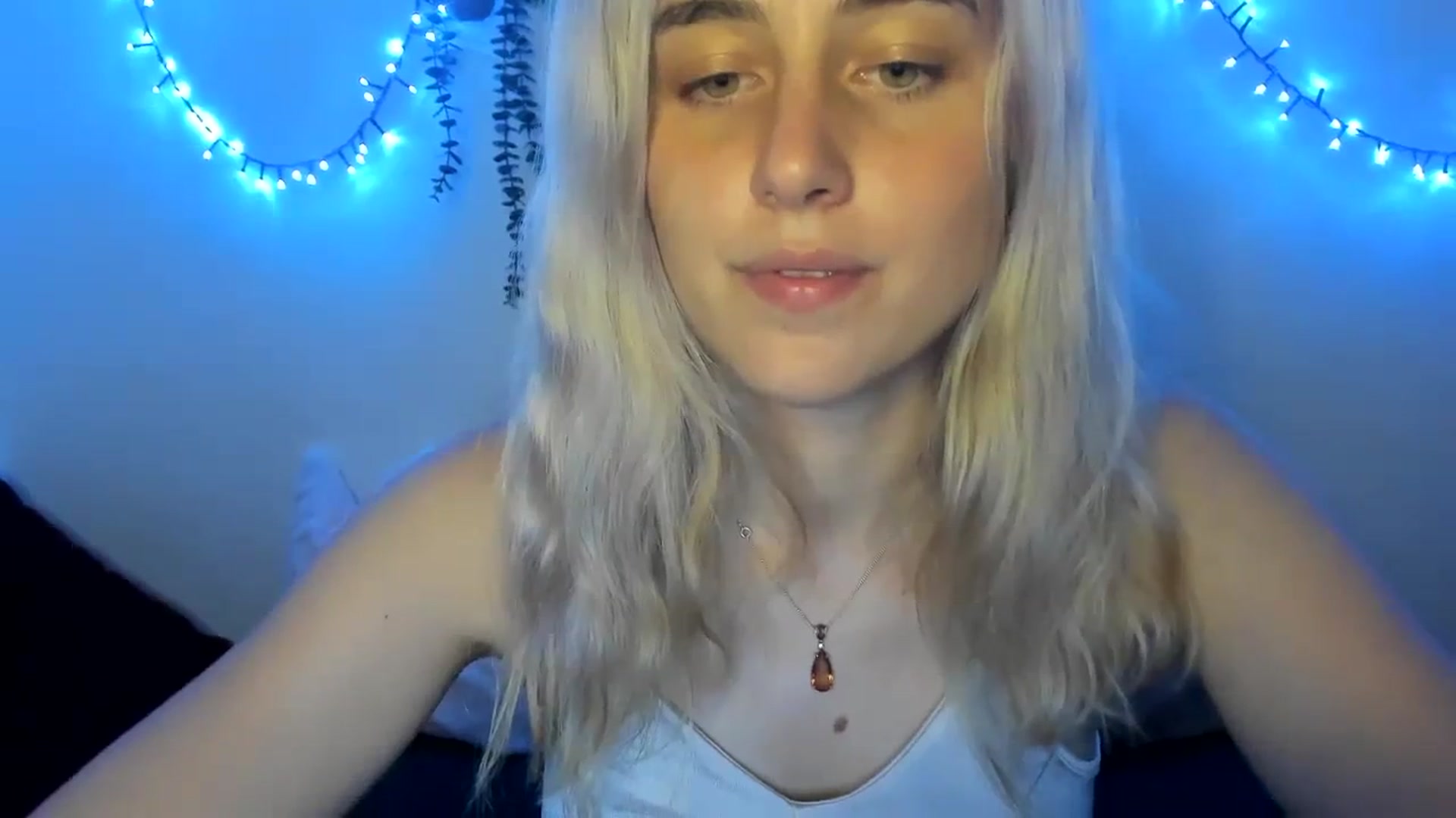 Gallery image thumbnail from AliceKatz's myfreecams stream on, 08/08/2023, 18:12 image 2 of 20