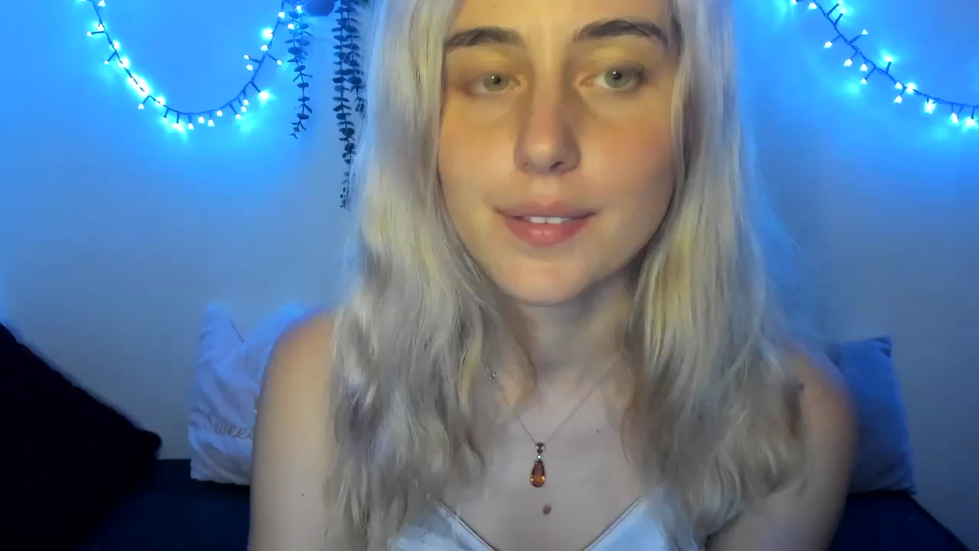 Gallery image thumbnail from AliceKatz's myfreecams stream on, 08/08/2023, 18:12 image 1 of 20