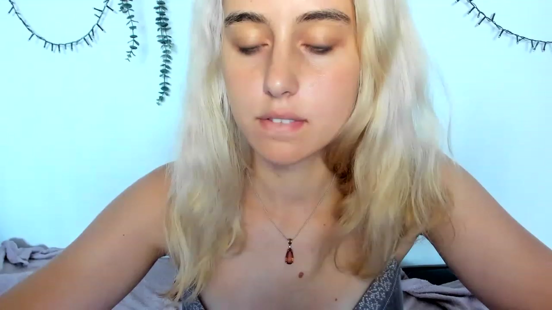 Gallery image thumbnail from AliceKatz's myfreecams stream on, 08/24/2023, 15:04 image 15 of 20