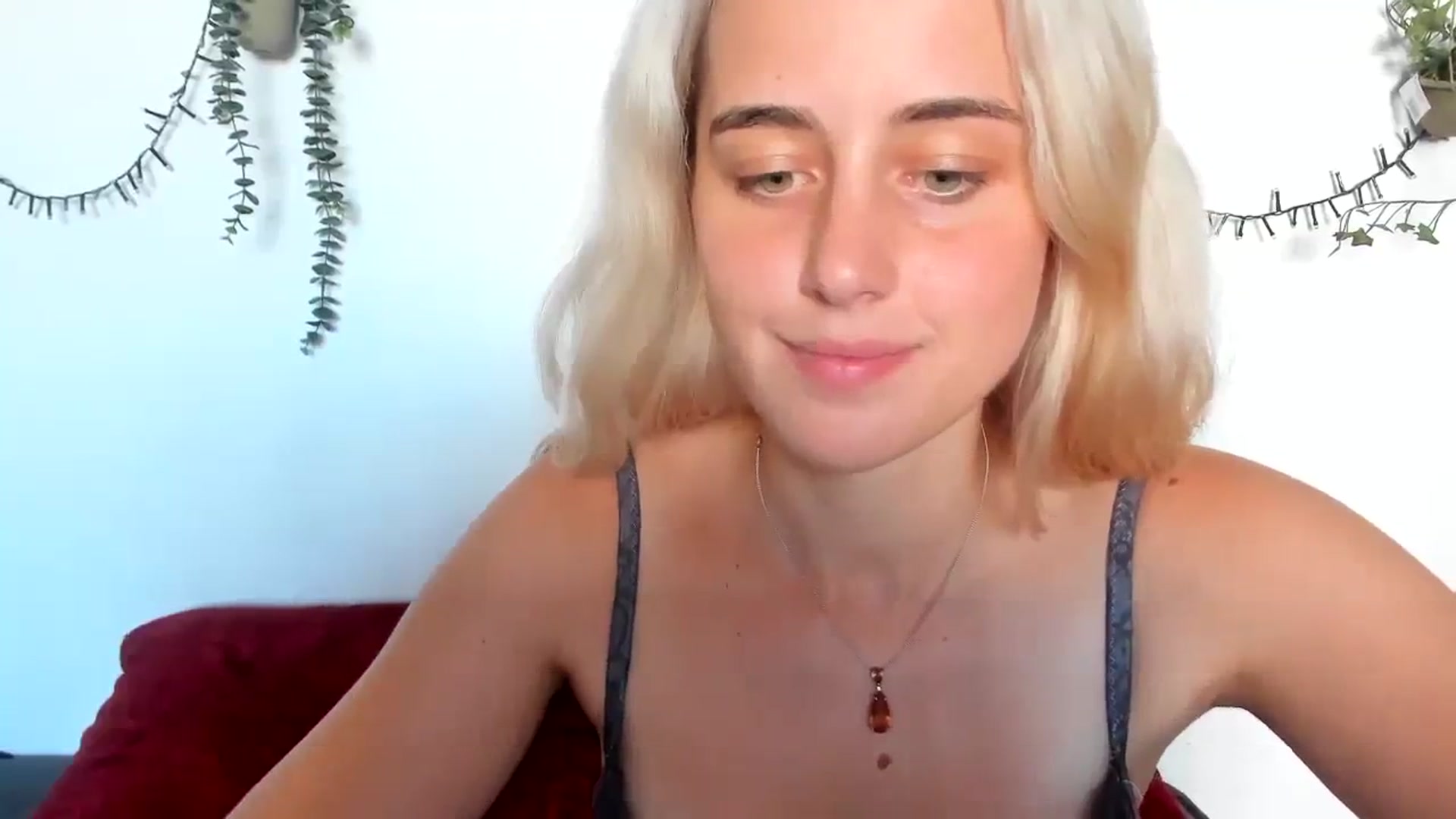 Gallery image thumbnail from AliceKatz's myfreecams stream on, 08/25/2023, 15:28 image 4 of 20
