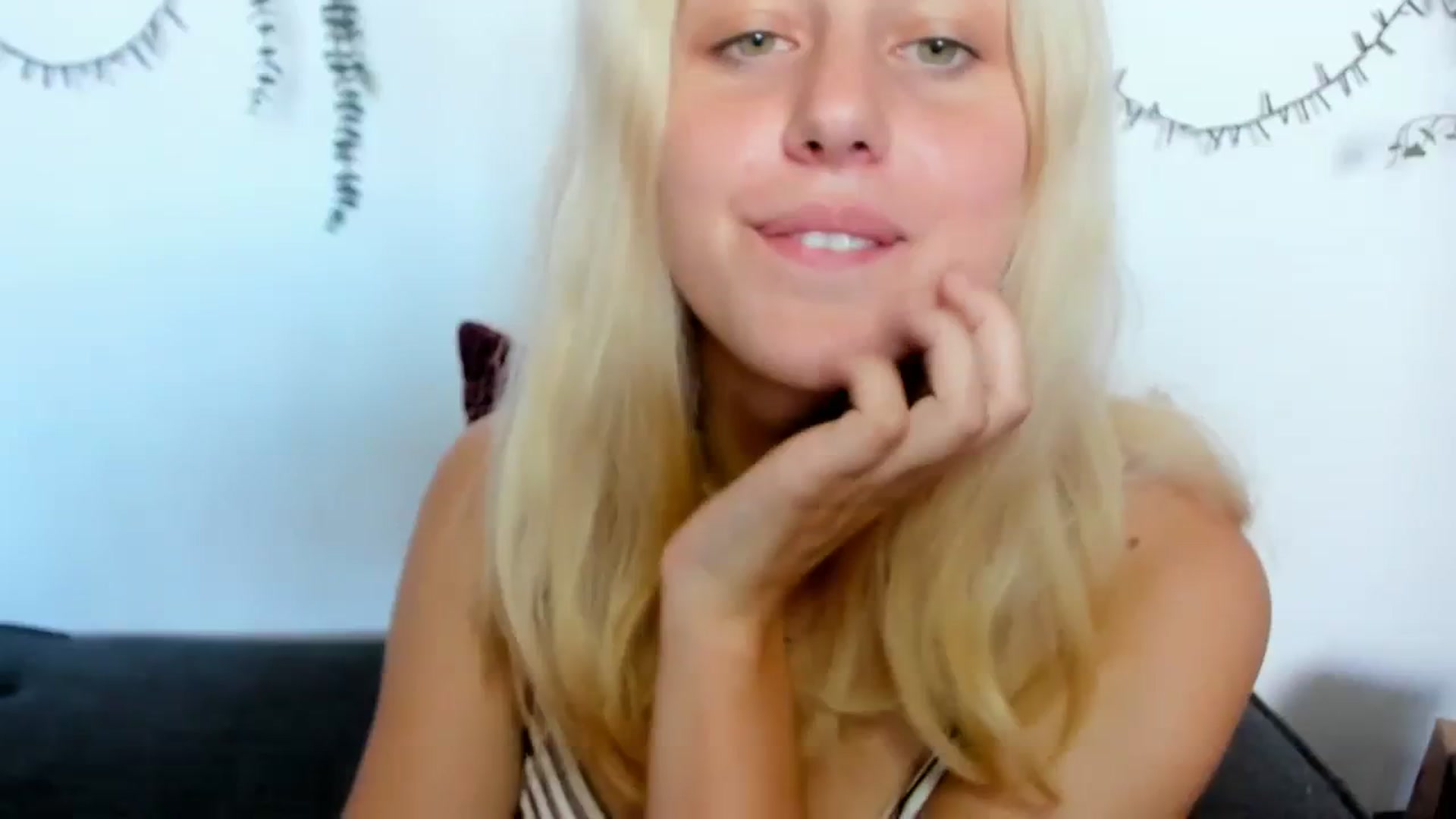 Gallery image thumbnail from AliceKatz's myfreecams stream on, 09/06/2023, 11:40 image 11 of 20