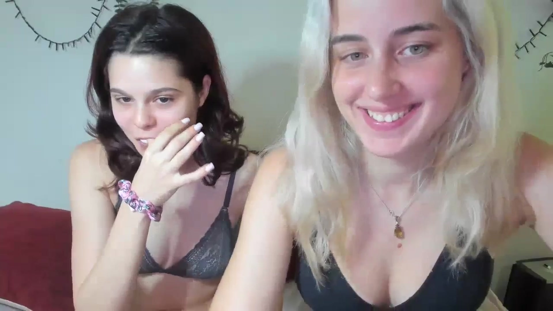 Gallery image thumbnail from AliceKatz's myfreecams stream on, 09/16/2023, 17:39 image 6 of 20