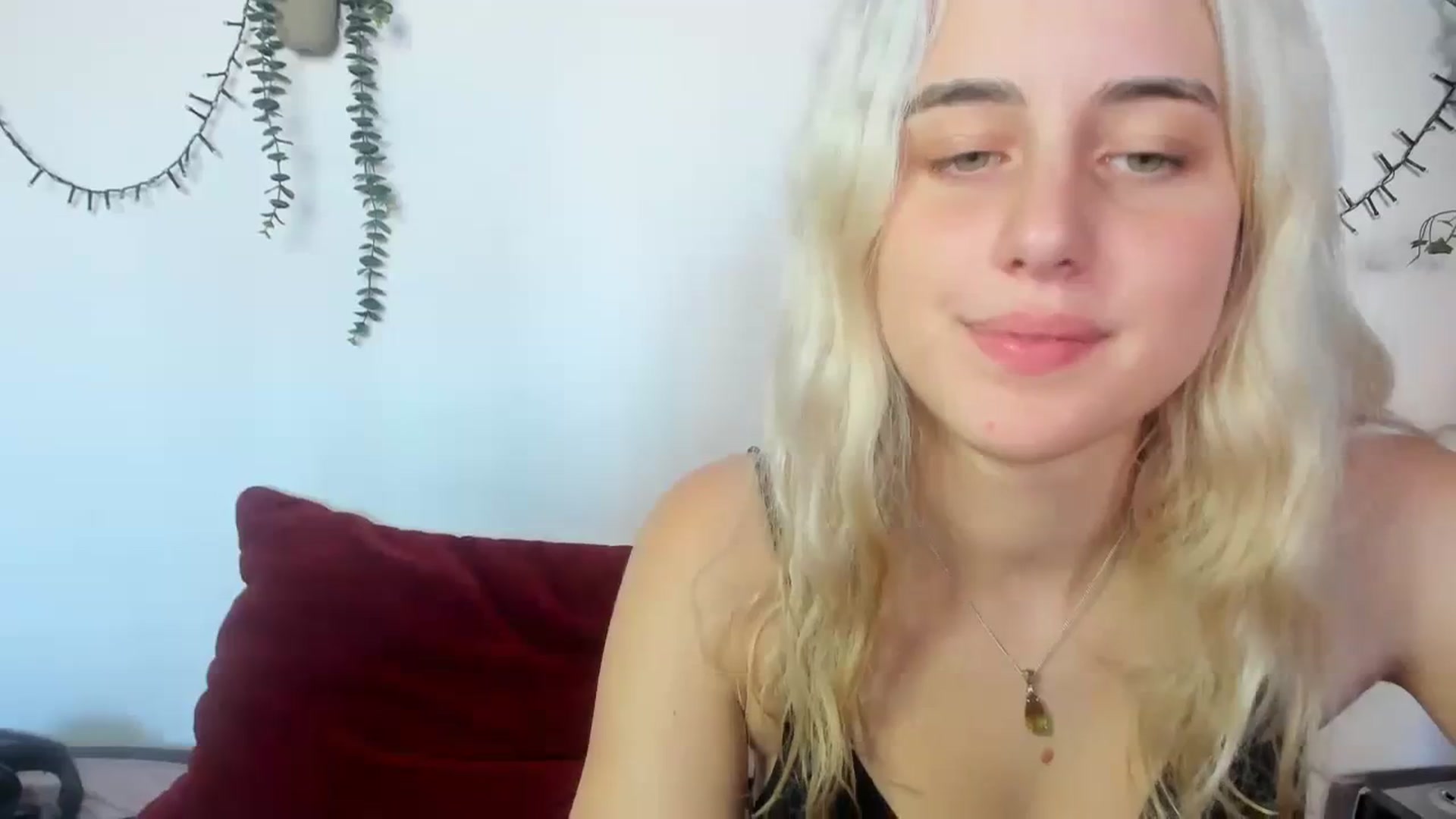 Gallery image thumbnail from AliceKatz's myfreecams stream on, 09/18/2023, 15:54 image 6 of 20