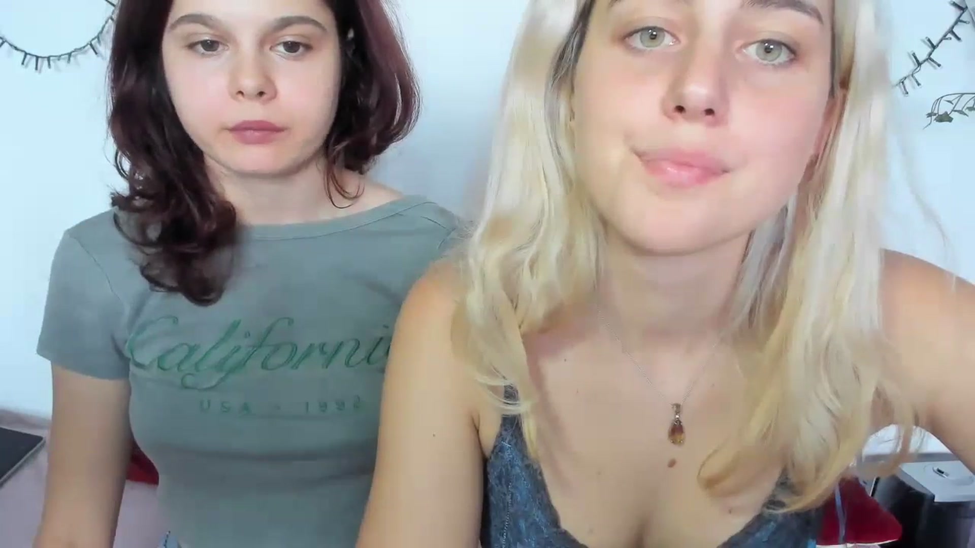 Gallery image thumbnail from AliceKatz's myfreecams stream on, 09/29/2023, 14:32 image 17 of 20