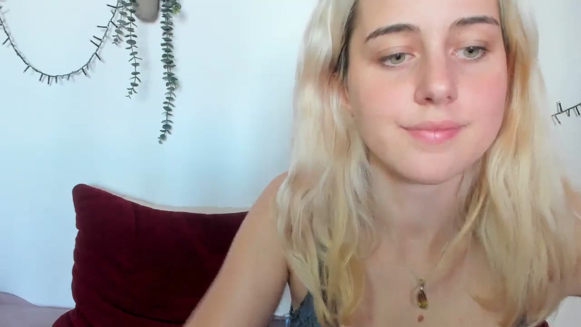 Gallery image thumbnail from AliceKatz's myfreecams stream on, 09/29/2023, 14:32 image 4 of 20