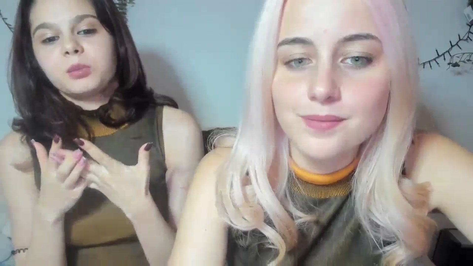 Gallery image thumbnail from AliceKatz's myfreecams stream on, 10/20/2023, 18:10 image 8 of 20