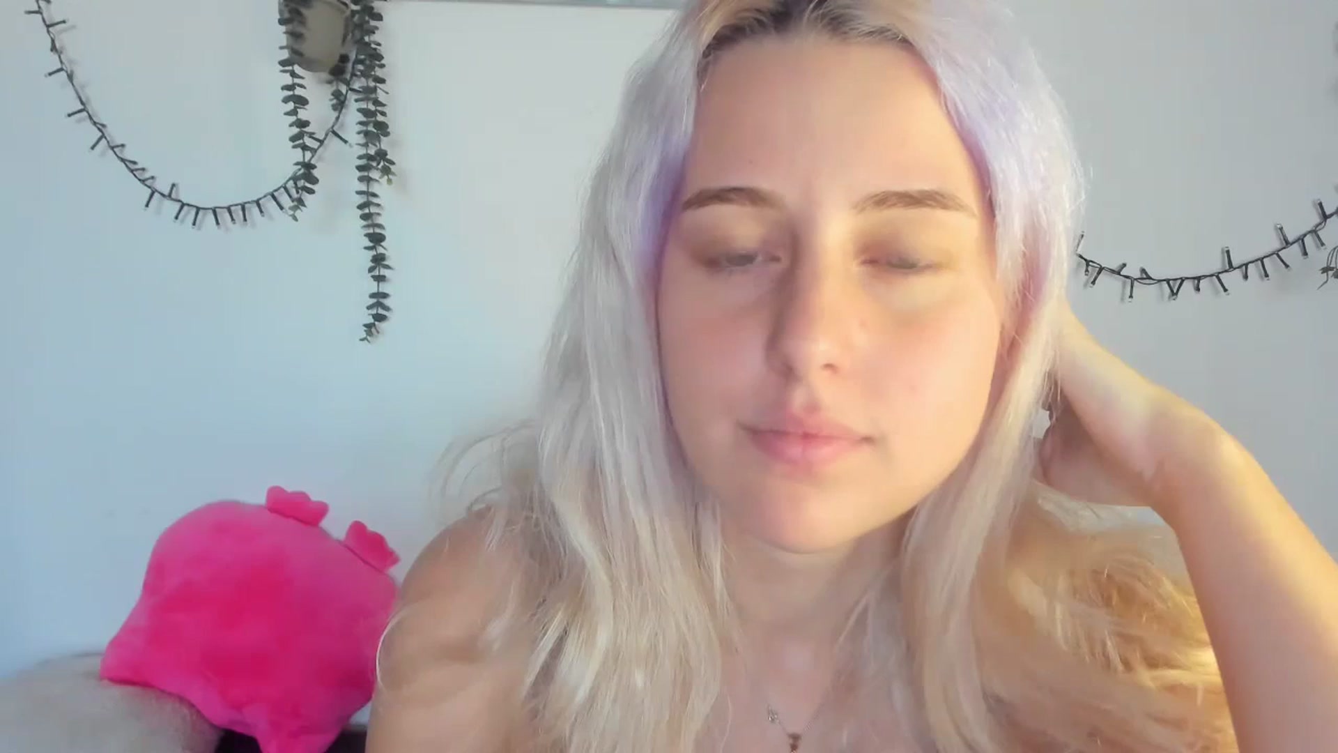 Gallery image thumbnail from AliceKatz's myfreecams stream on, 11/10/2023, 14:16 image 20 of 20