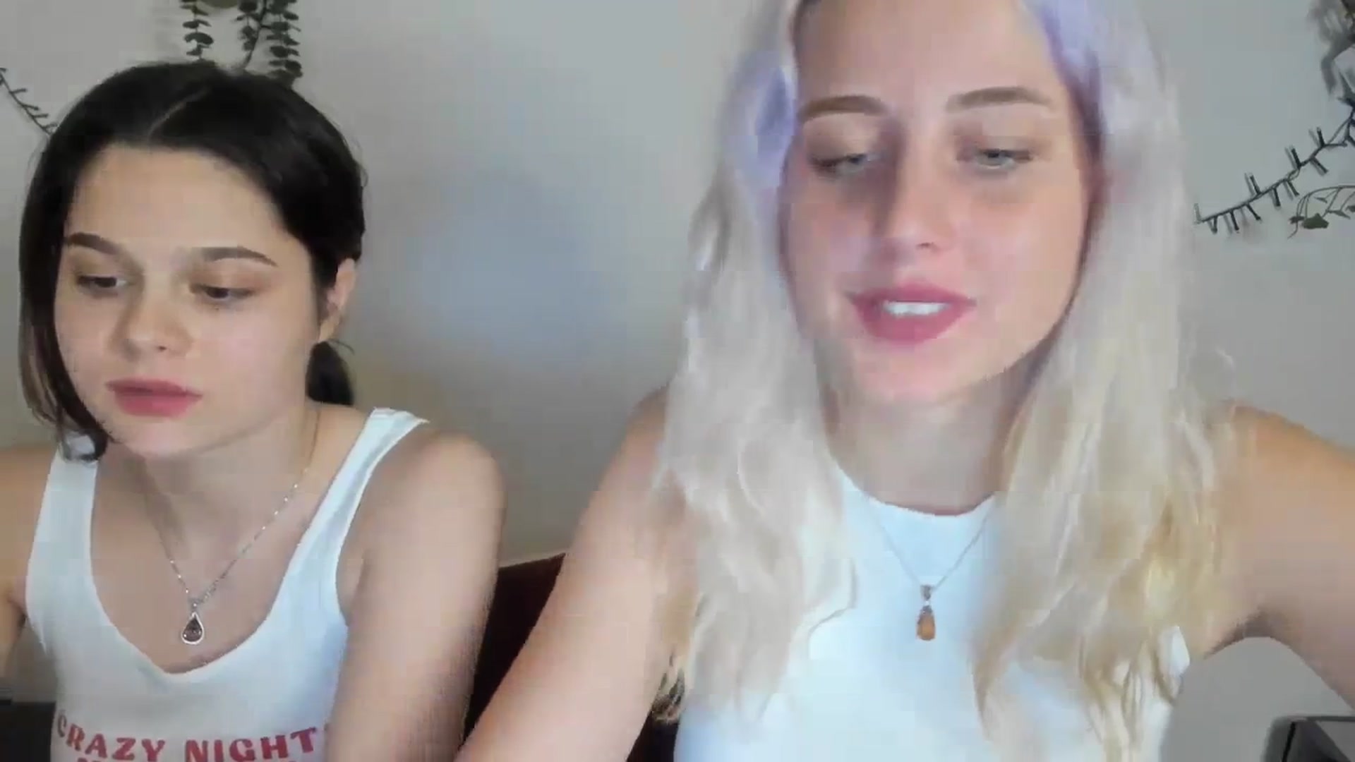 Gallery image thumbnail from AliceKatz's myfreecams stream on, 11/12/2023, 19:06 image 12 of 20
