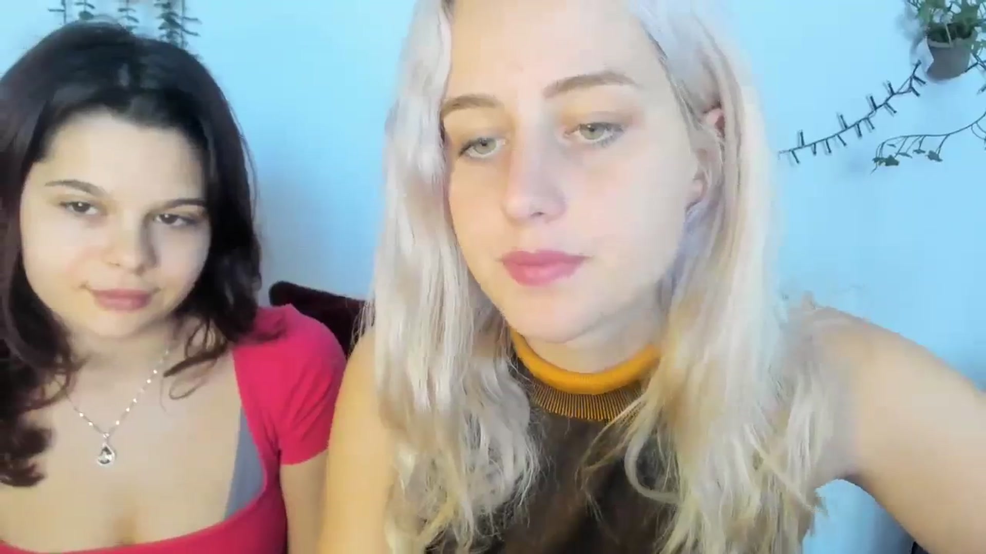 Gallery image thumbnail from AliceKatz's myfreecams stream on, 11/29/2023, 12:41 image 3 of 20