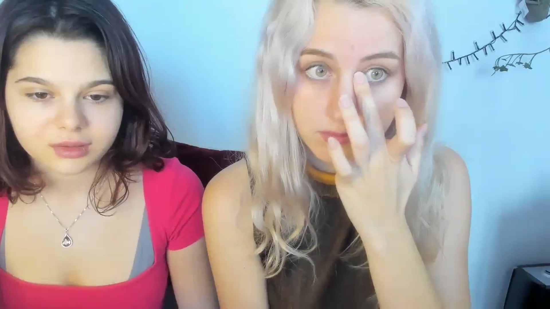Gallery image thumbnail from AliceKatz's myfreecams stream on, 11/29/2023, 12:41 image 6 of 20