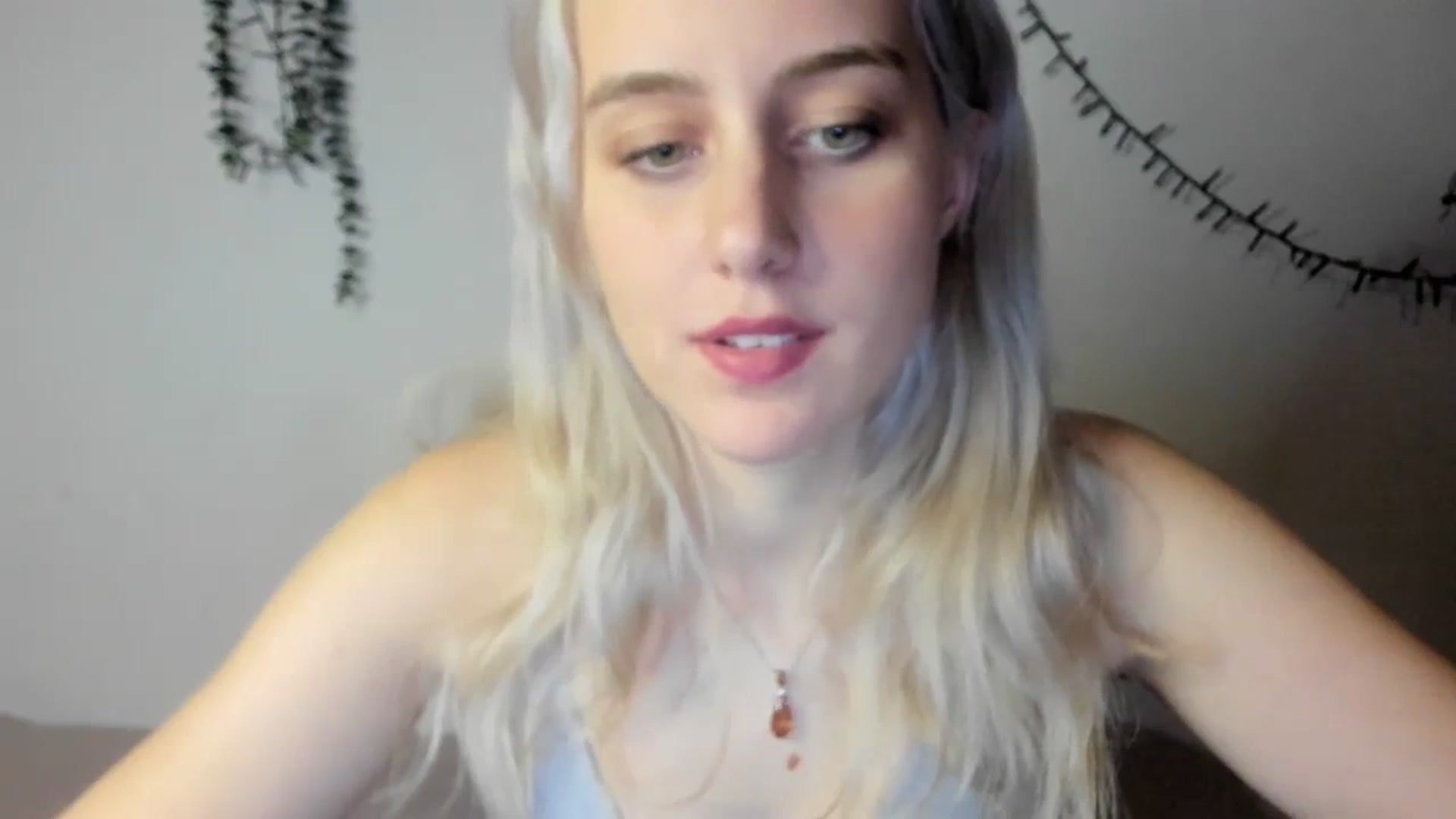 Gallery image thumbnail from AliceKatz's myfreecams stream on, 01/21/2024, 19:22 image 19 of 20