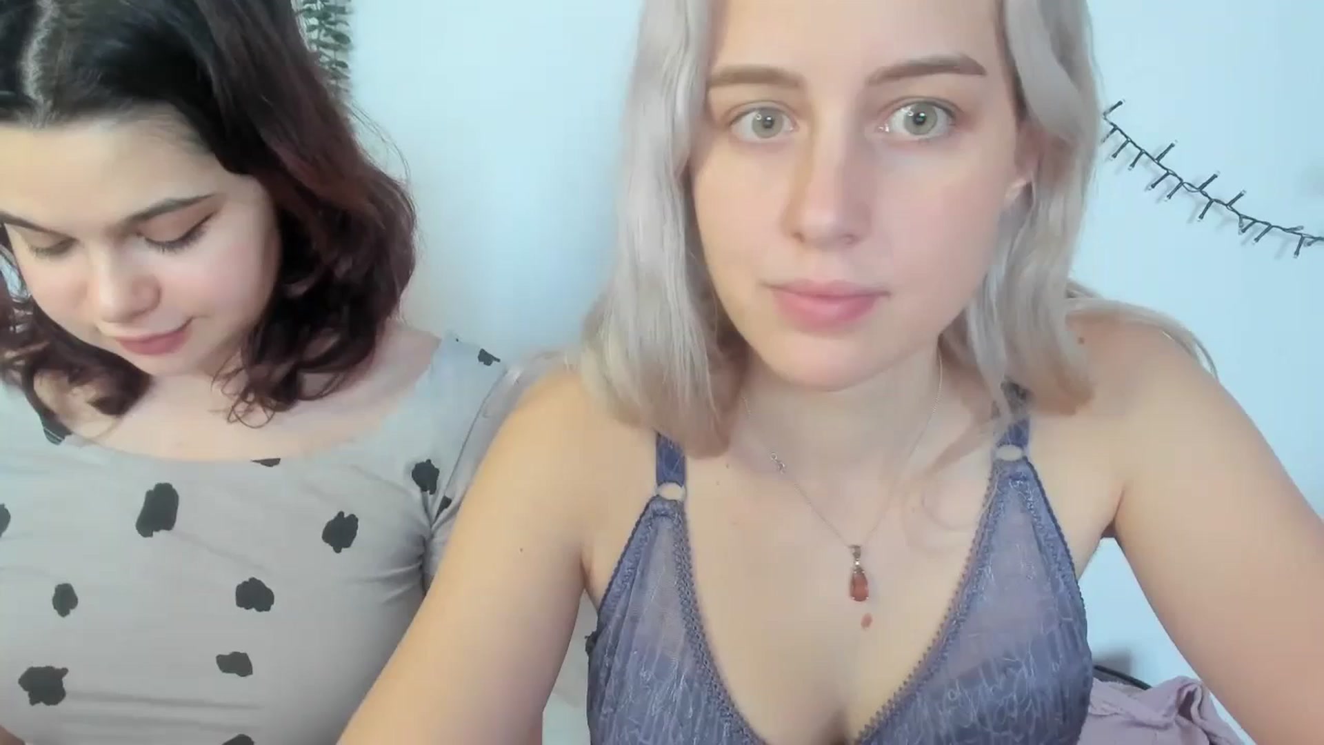 Gallery image thumbnail from AliceKatz's myfreecams stream on, 01/28/2024, 14:08 image 6 of 20