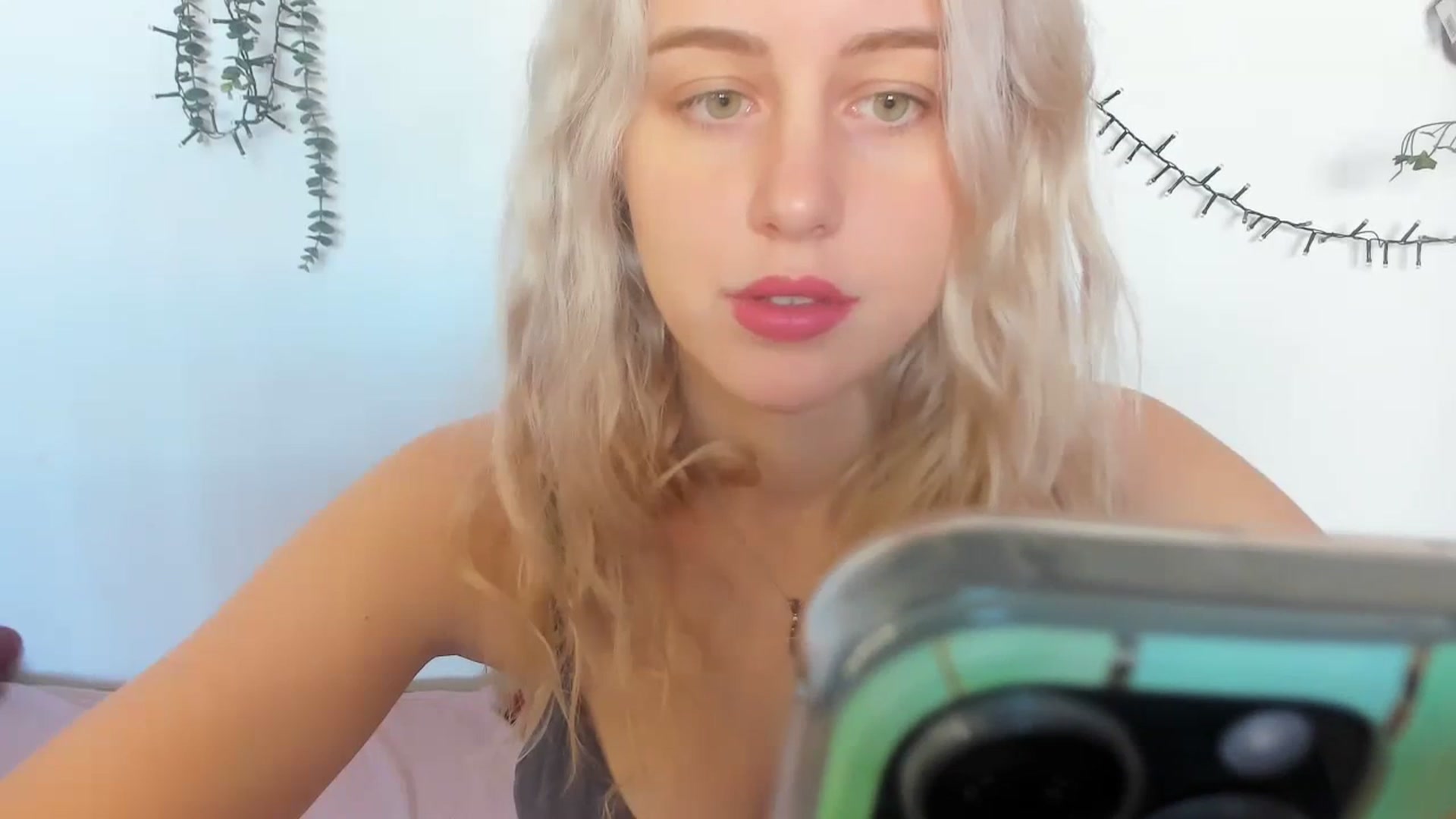 Gallery image thumbnail from AliceKatz's myfreecams stream on, 02/01/2024, 12:59 image 7 of 20