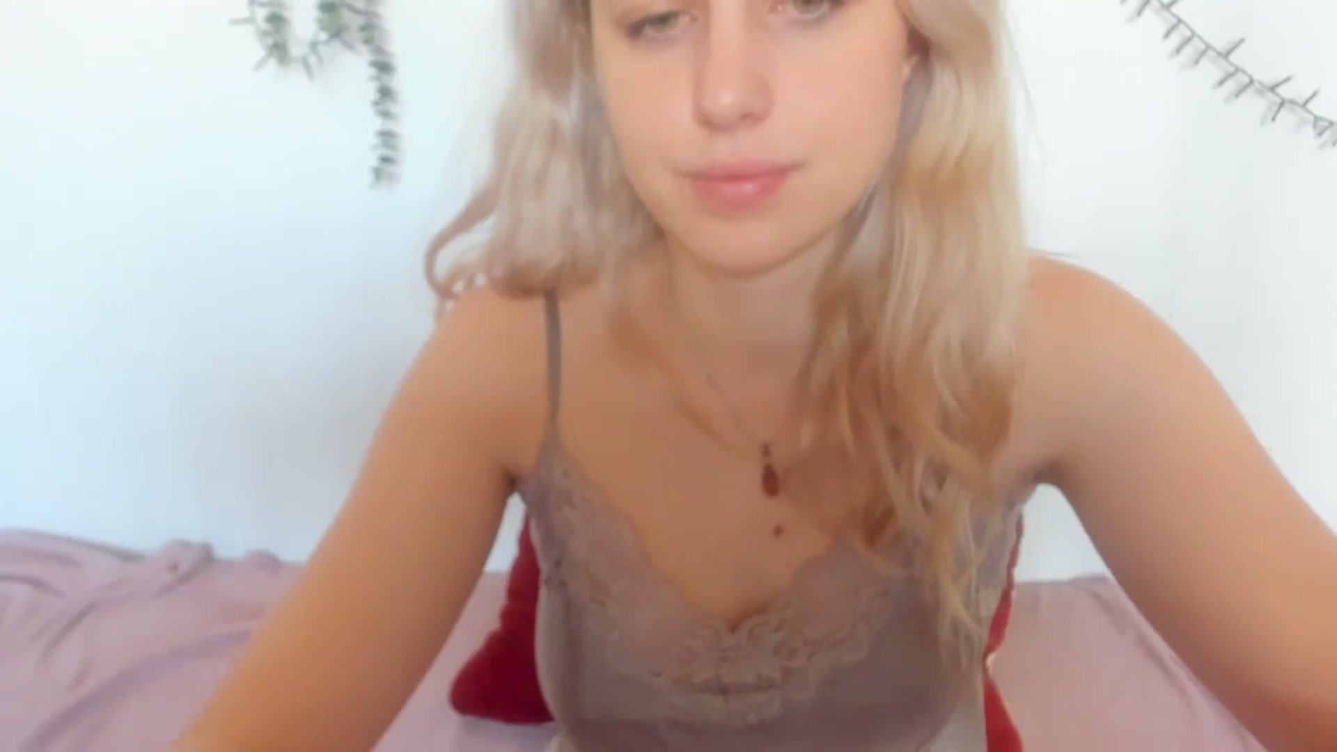 Gallery image thumbnail from AliceKatz's myfreecams stream on, 02/08/2024, 11:05 image 10 of 20