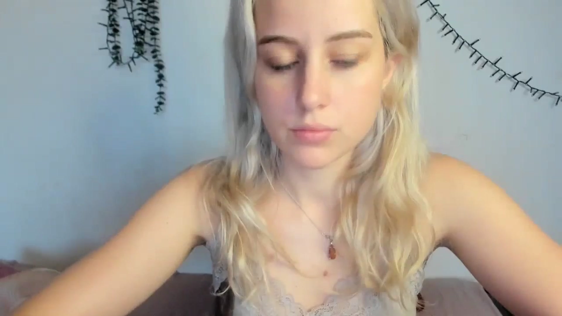 Gallery image thumbnail from AliceKatz's myfreecams stream on, 02/08/2024, 16:34 image 2 of 20