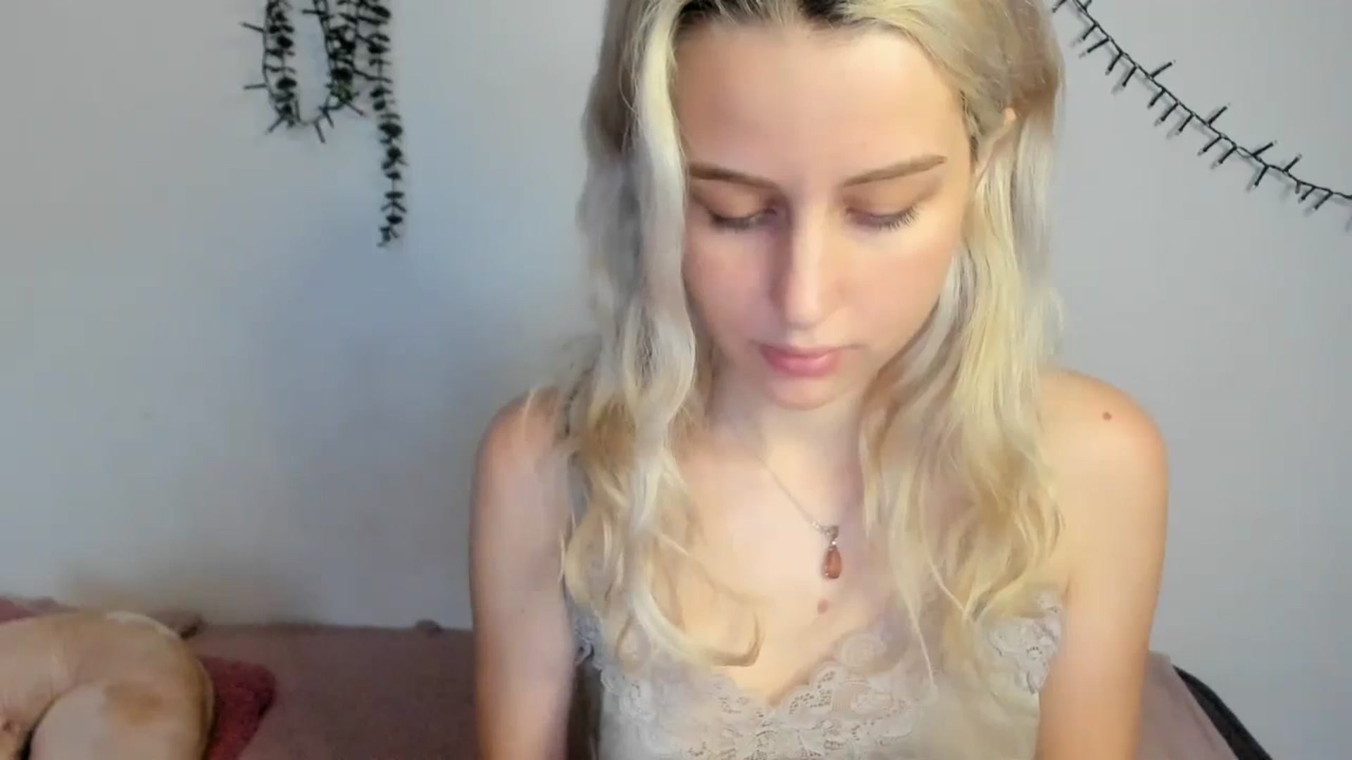 Gallery image thumbnail from AliceKatz's myfreecams stream on, 02/08/2024, 16:34 image 4 of 20
