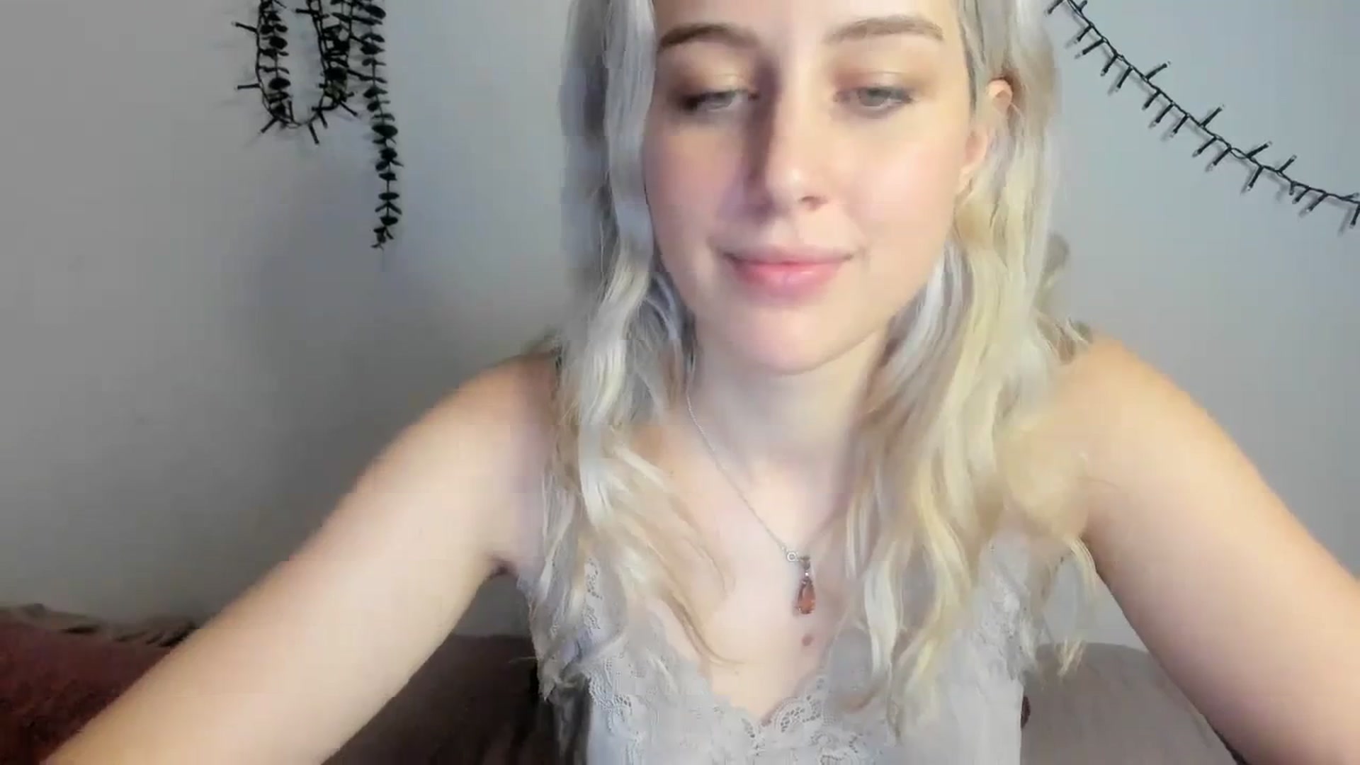 Gallery image thumbnail from AliceKatz's myfreecams stream on, 02/08/2024, 16:34 image 11 of 20