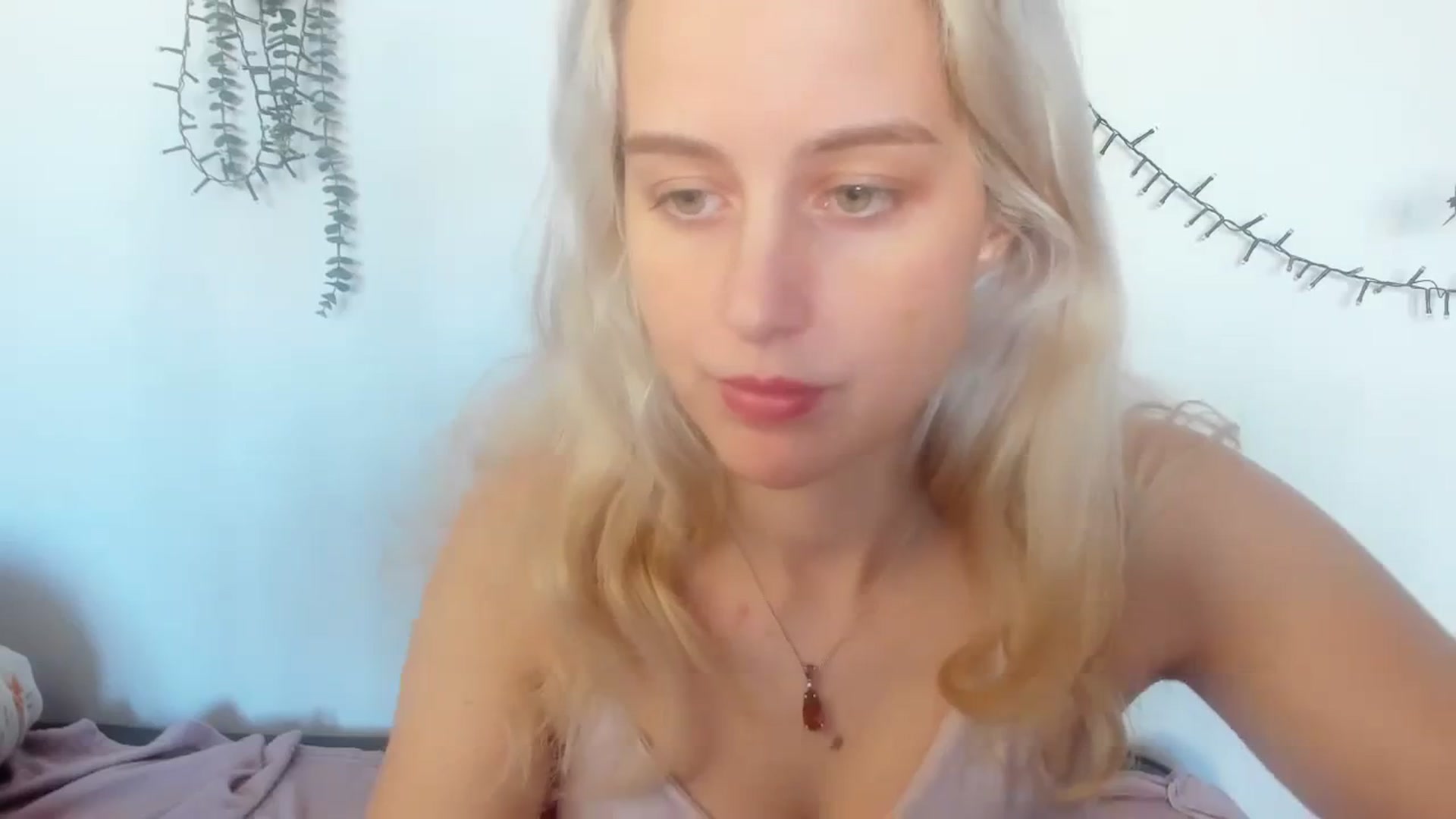 Gallery image thumbnail from AliceKatz's myfreecams stream on, 02/19/2024, 13:58 image 11 of 20