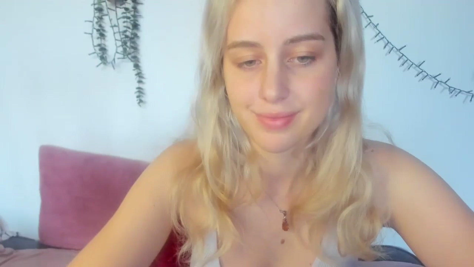 Gallery image thumbnail from AliceKatz's myfreecams stream on, 02/21/2024, 14:55 image 18 of 20