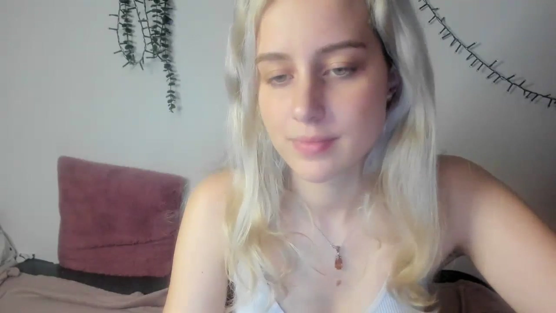 Gallery image thumbnail from AliceKatz's myfreecams stream on, 02/21/2024, 16:19 image 19 of 20