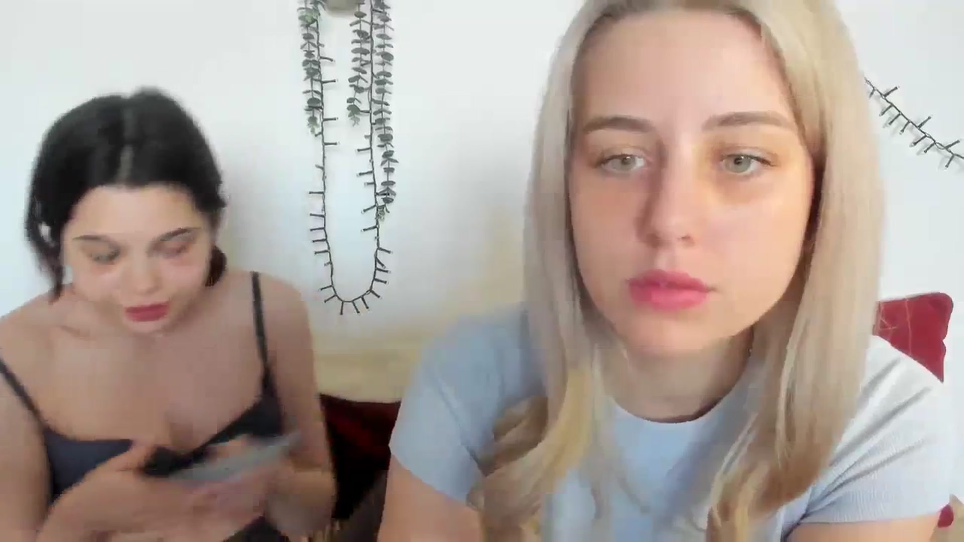 Gallery image thumbnail from AliceKatz's myfreecams stream on, 03/03/2024, 15:04 image 11 of 20