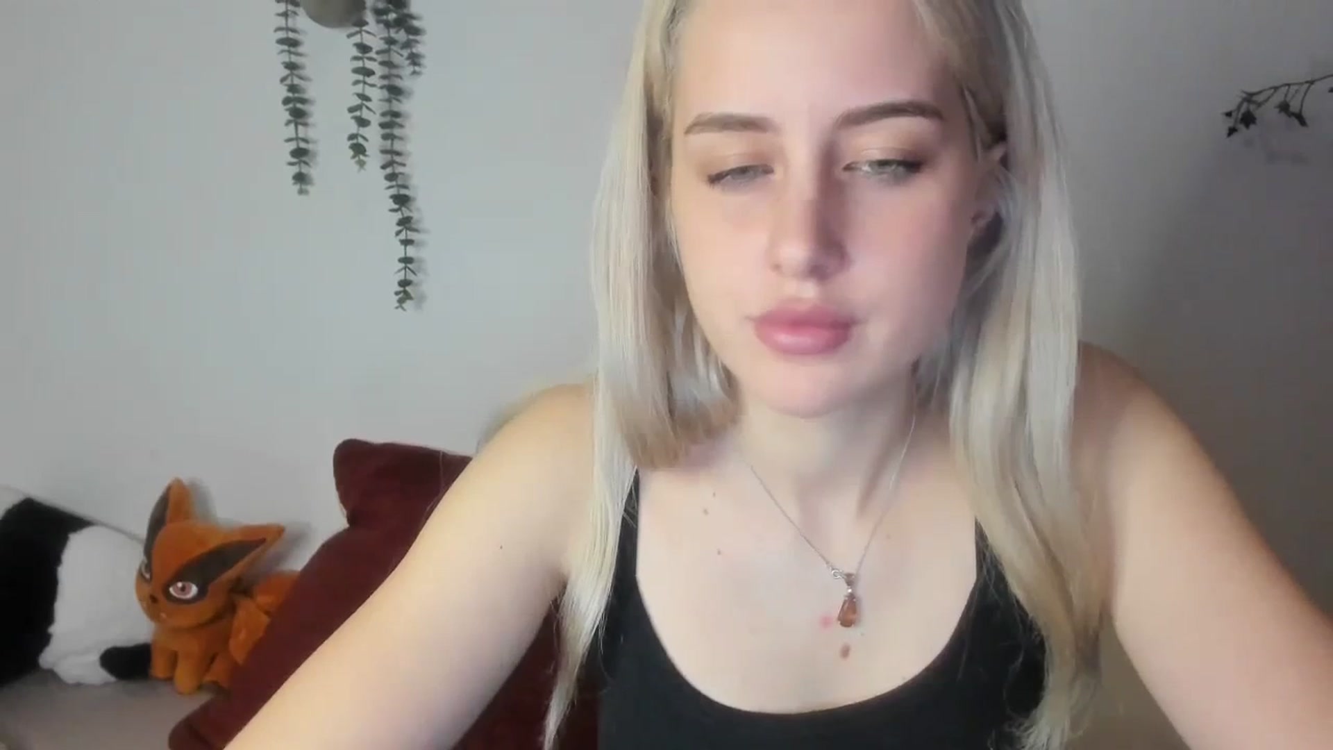 Gallery image thumbnail from AliceKatz's myfreecams stream on, 03/17/2024, 19:22 image 12 of 20