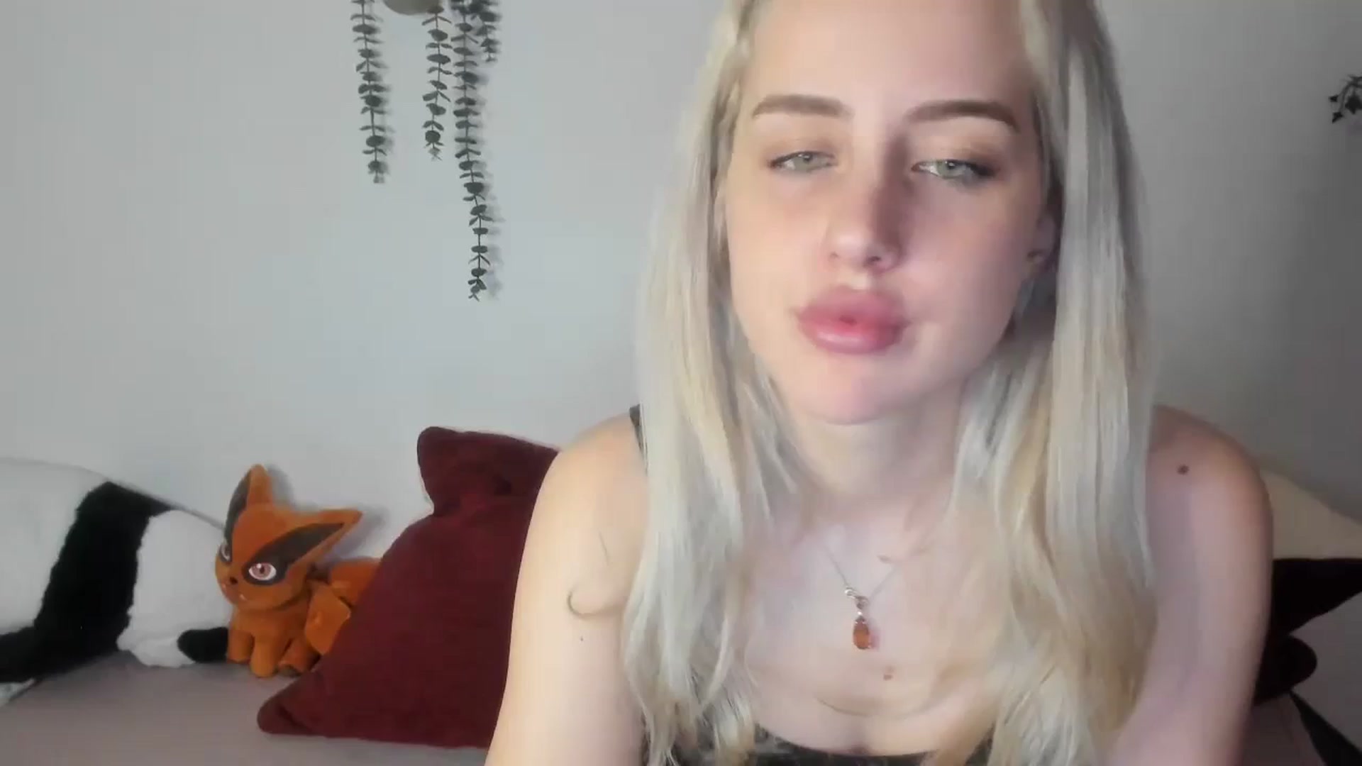 Gallery image thumbnail from AliceKatz's myfreecams stream on, 03/17/2024, 19:22 image 1 of 20