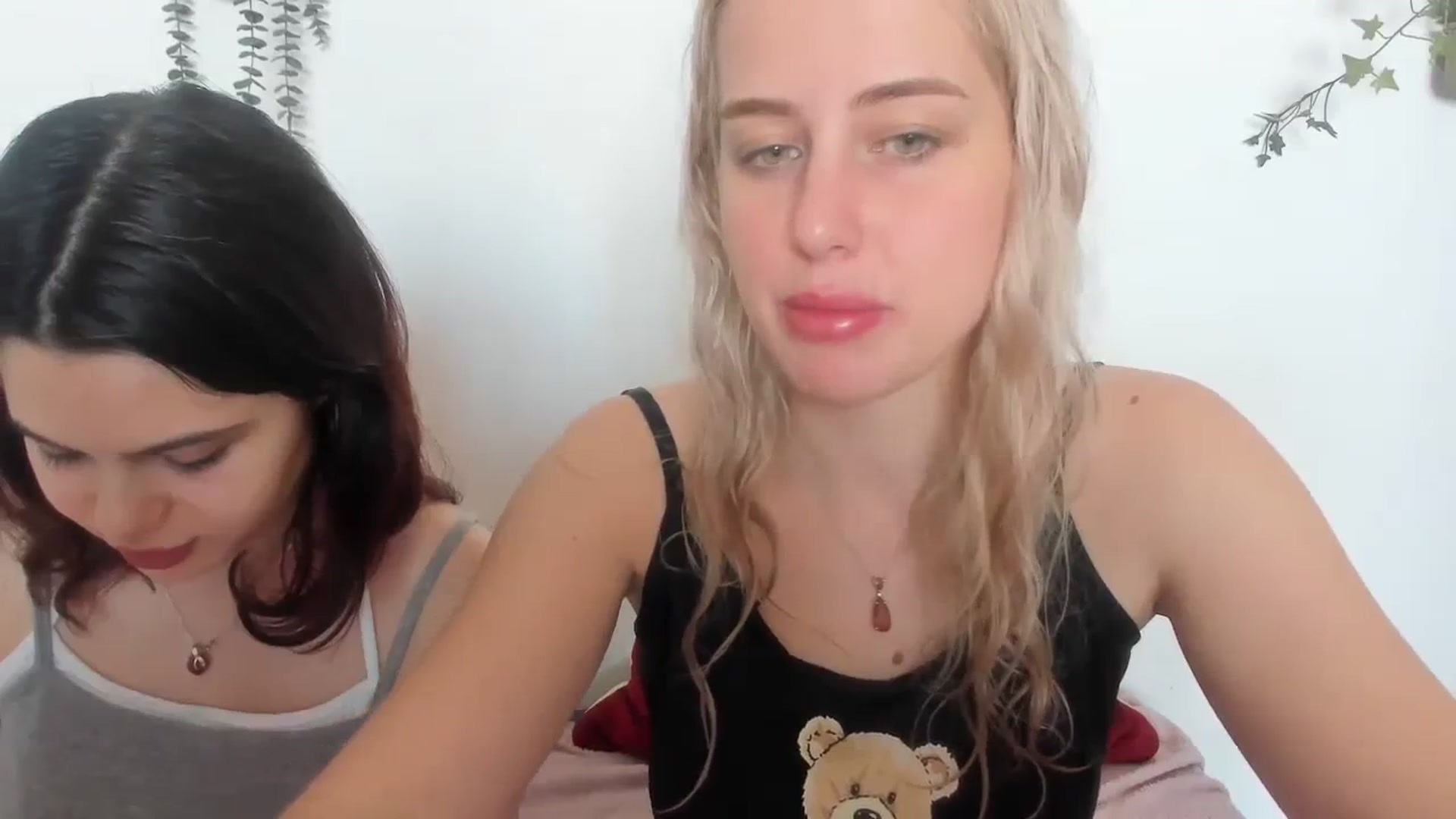 Gallery image thumbnail from AliceKatz's myfreecams stream on, 03/20/2024, 12:17 image 7 of 20