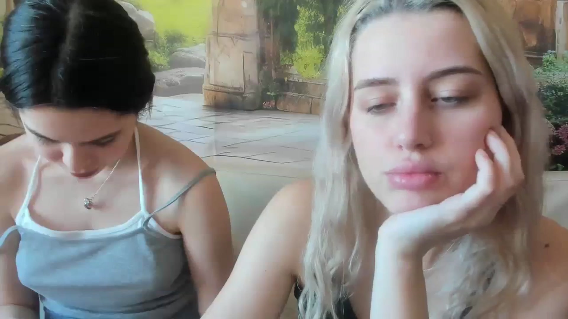 Gallery image thumbnail from AliceKatz's myfreecams stream on, 03/24/2024, 11:36 image 17 of 20