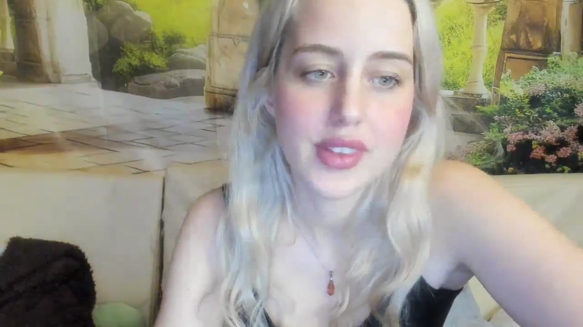 Gallery image thumbnail from AliceKatz's myfreecams stream on, 03/25/2024, 18:32 image 14 of 20