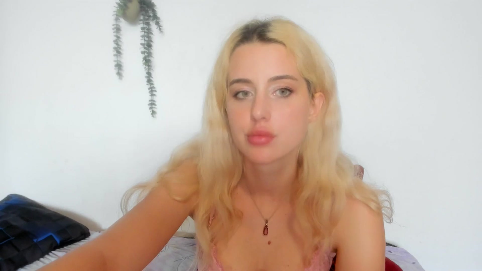Gallery image thumbnail from AliceKatz's myfreecams stream on, 07/19/2024, 16:02 image 20 of 20