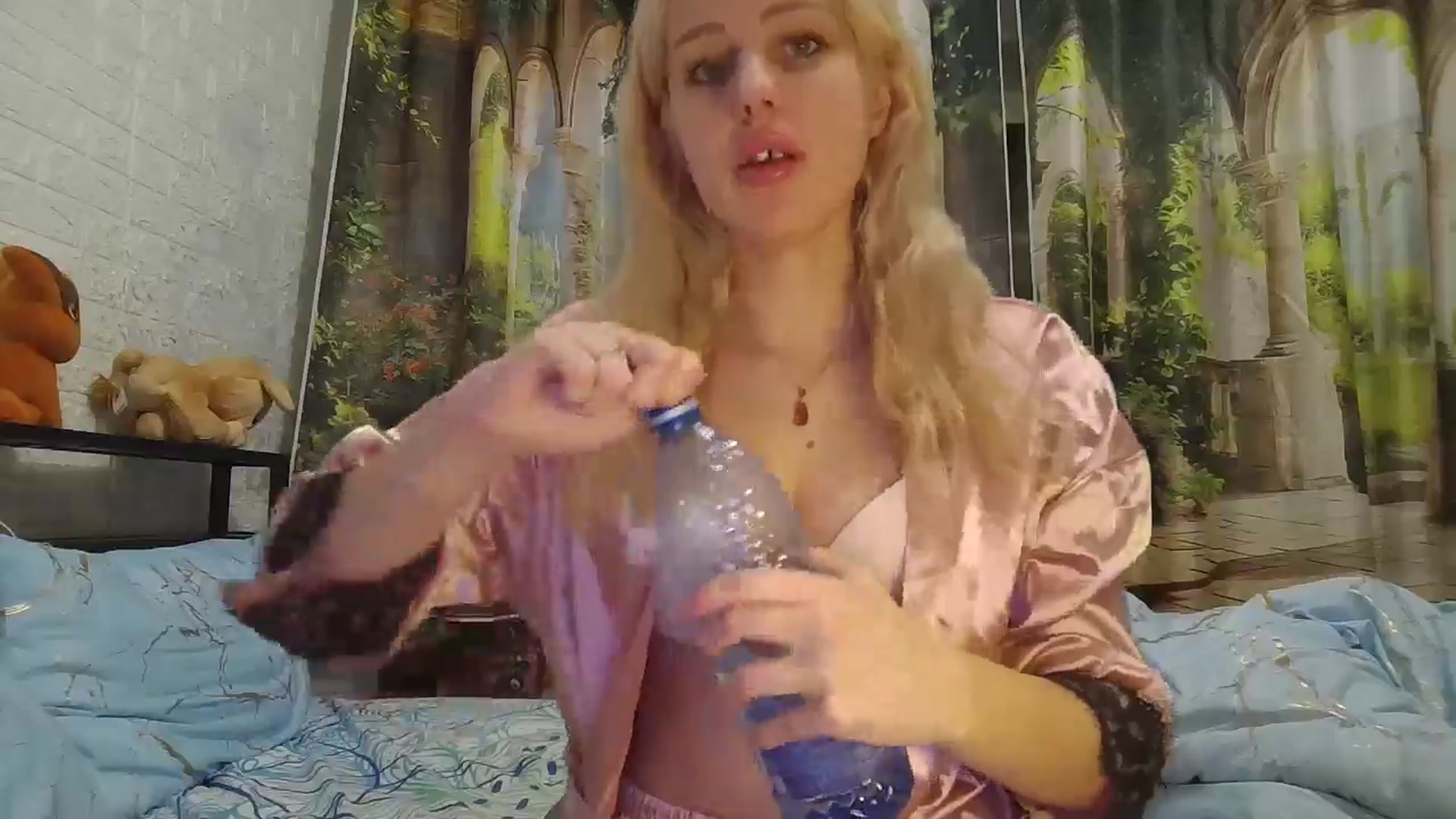 Gallery image thumbnail from AliceKatz's myfreecams stream on, 12/29/2024, 18:58 image 14 of 20