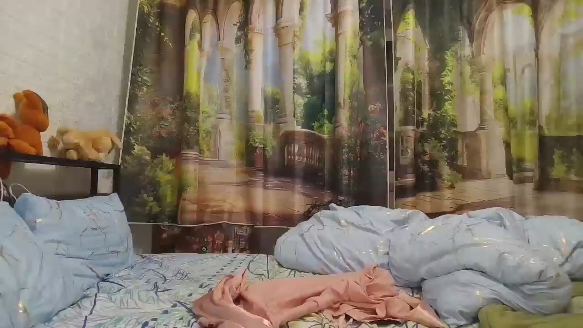Gallery image thumbnail from AliceKatz's myfreecams stream on, 12/29/2024, 18:58 image 20 of 20