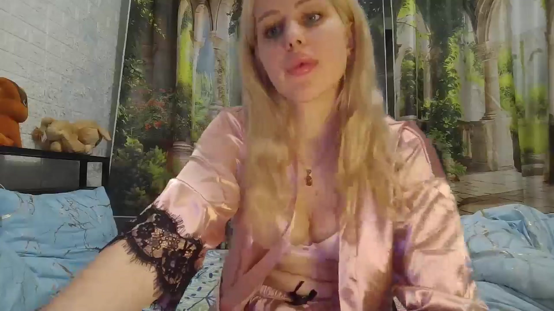 Gallery image thumbnail from AliceKatz's myfreecams stream on, 12/29/2024, 18:58 image 15 of 20